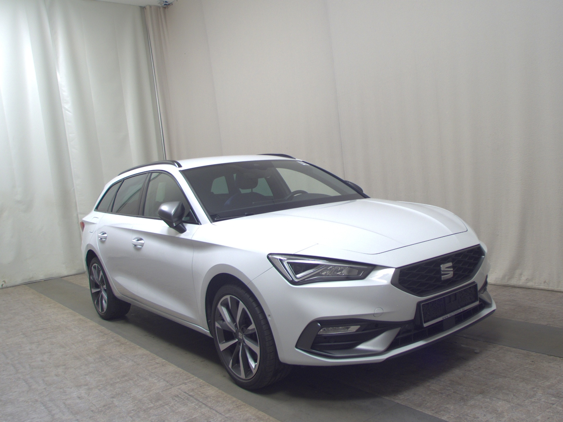 Seat Leon Sportstourer 1.4 e-HYBRID FR Navi LED RFK 3