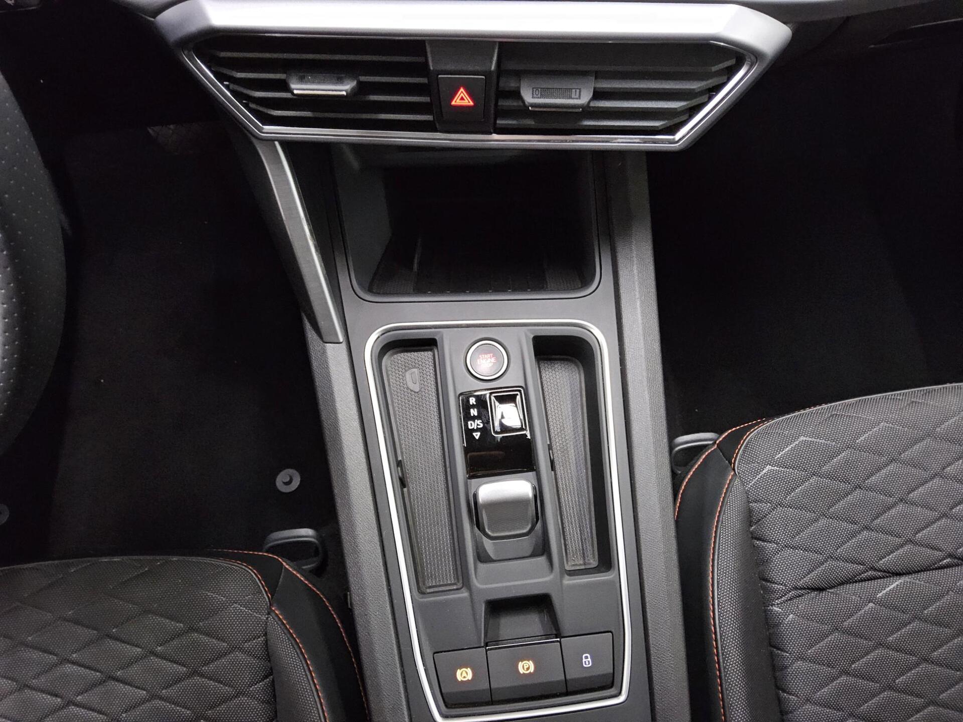 Seat Leon Sportstourer 1.4 e-HYBRID FR Navi LED RFK 6