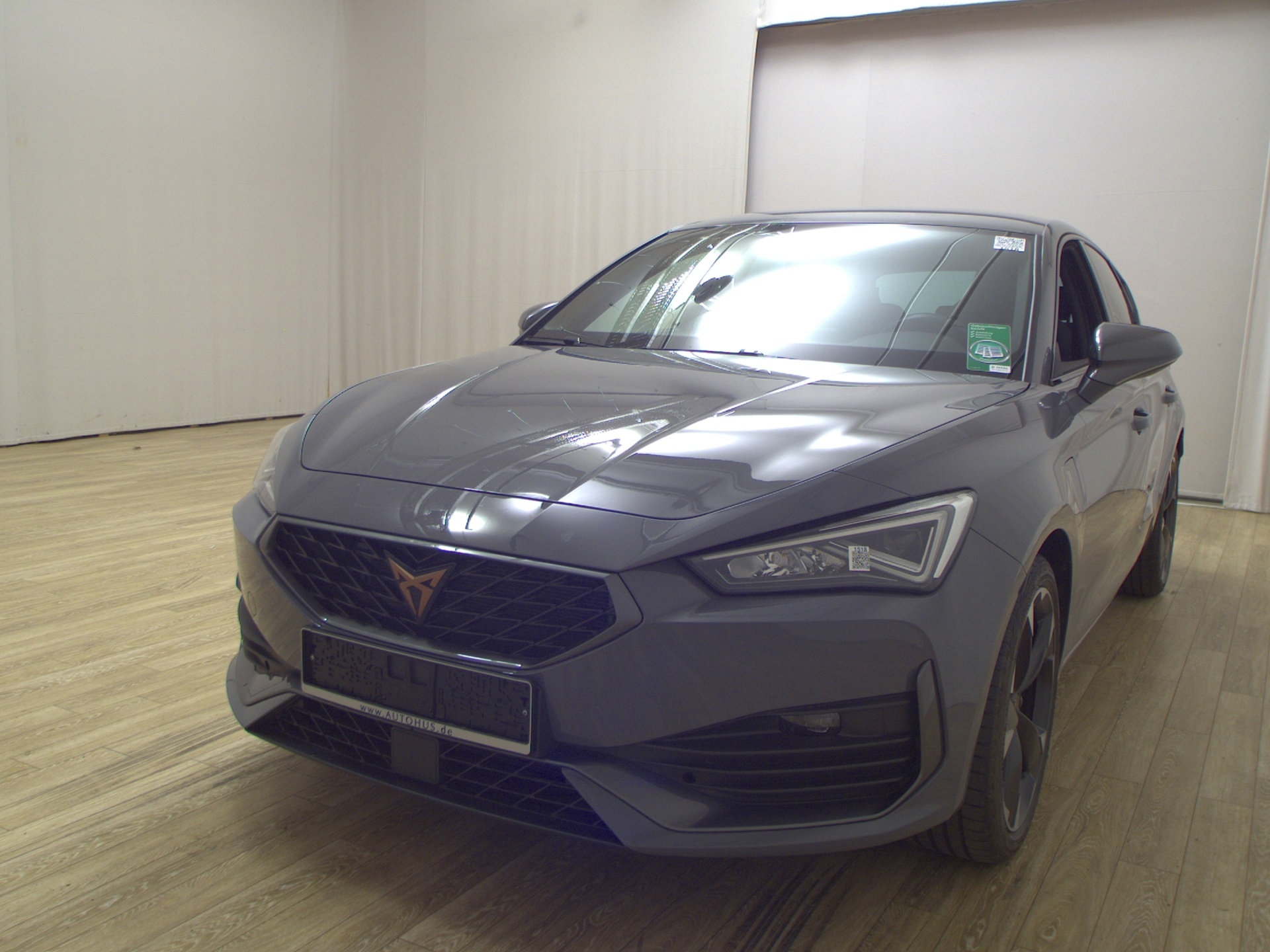 Cupra Leon 1.4 e-Hybrid Navi LED vc ACC PDC Shz 2
