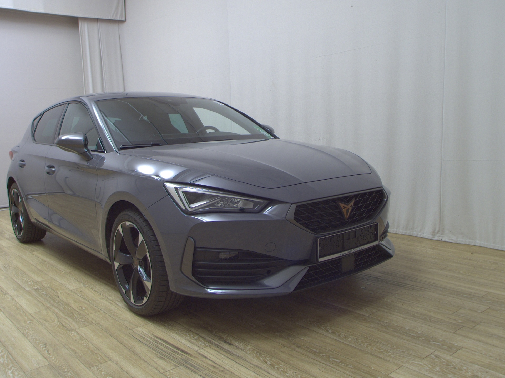 Cupra Leon 1.4 e-Hybrid Navi LED vc ACC PDC Shz 3