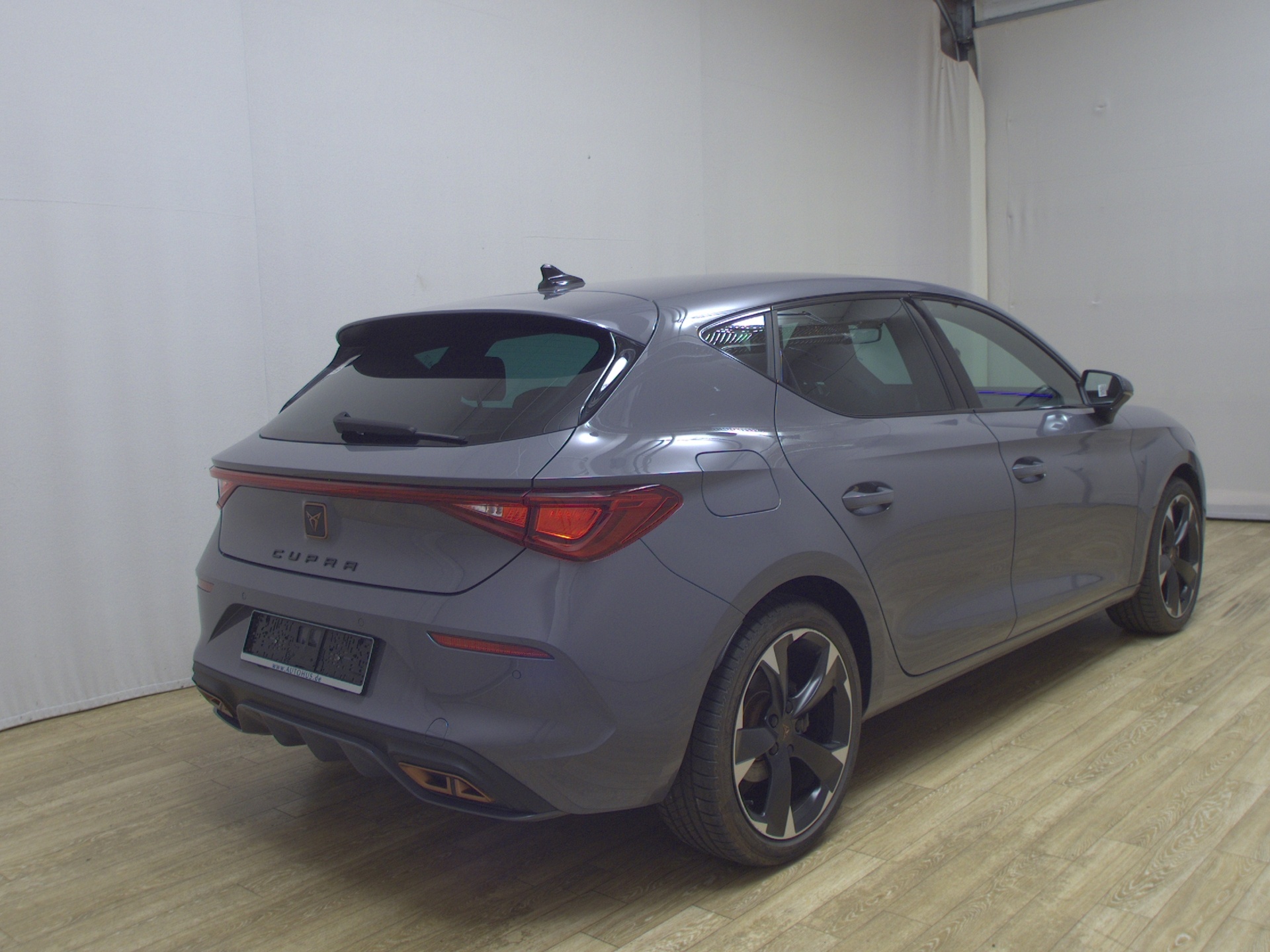 Cupra Leon 1.4 e-Hybrid Navi LED vc ACC PDC Shz 4