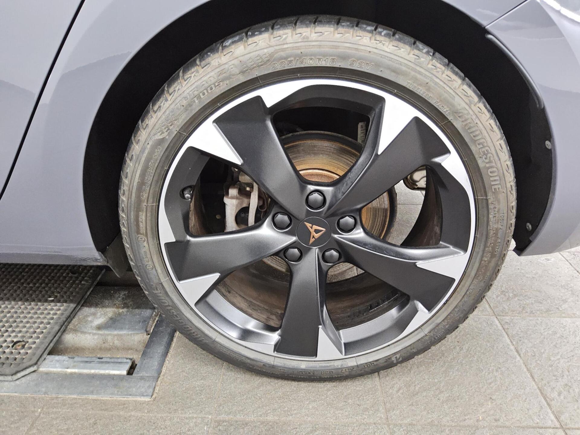 Cupra Leon 1.4 e-Hybrid Navi LED vc ACC PDC Shz 11