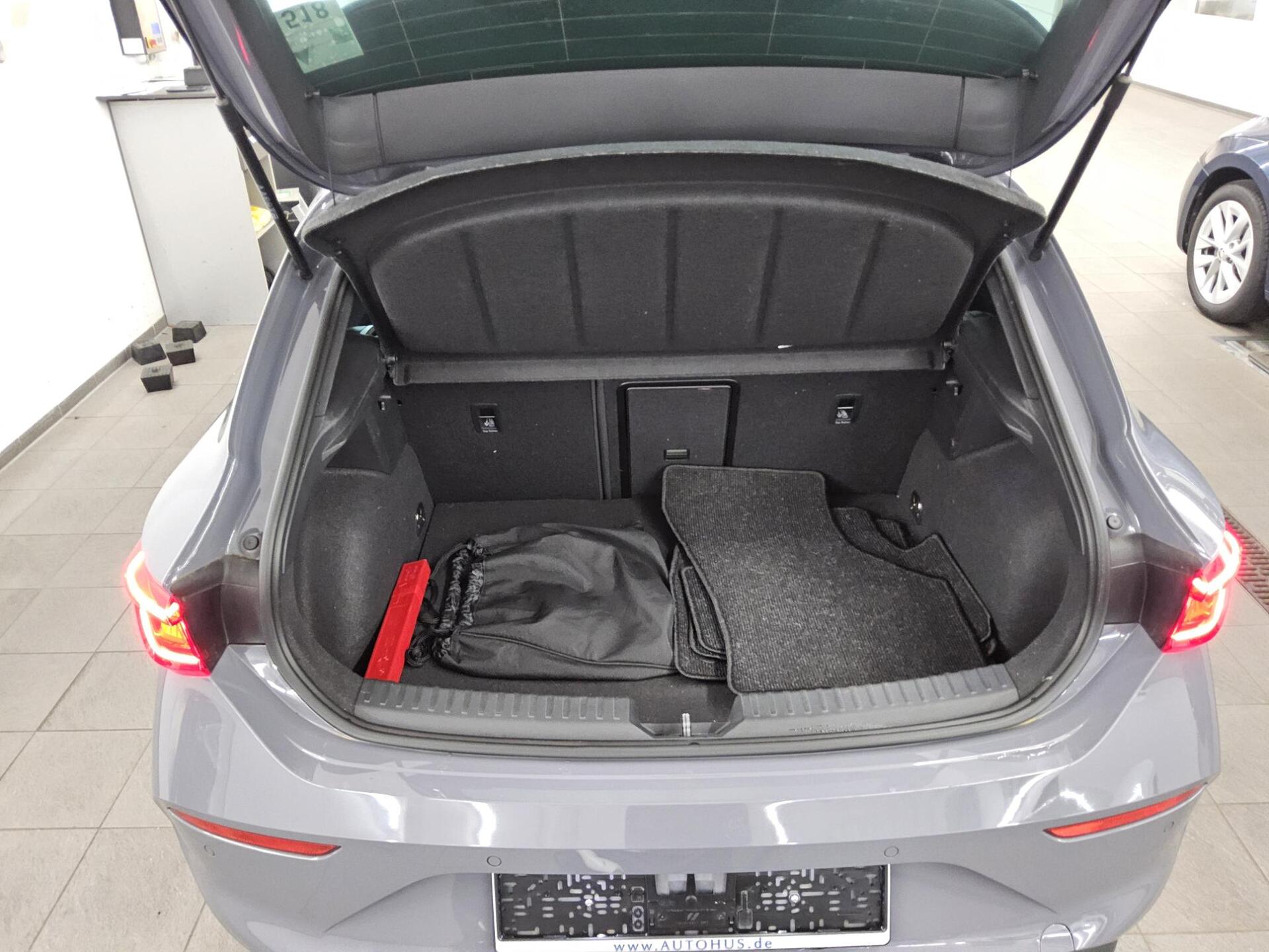 Cupra Leon 1.4 e-Hybrid Navi LED vc ACC PDC Shz 12