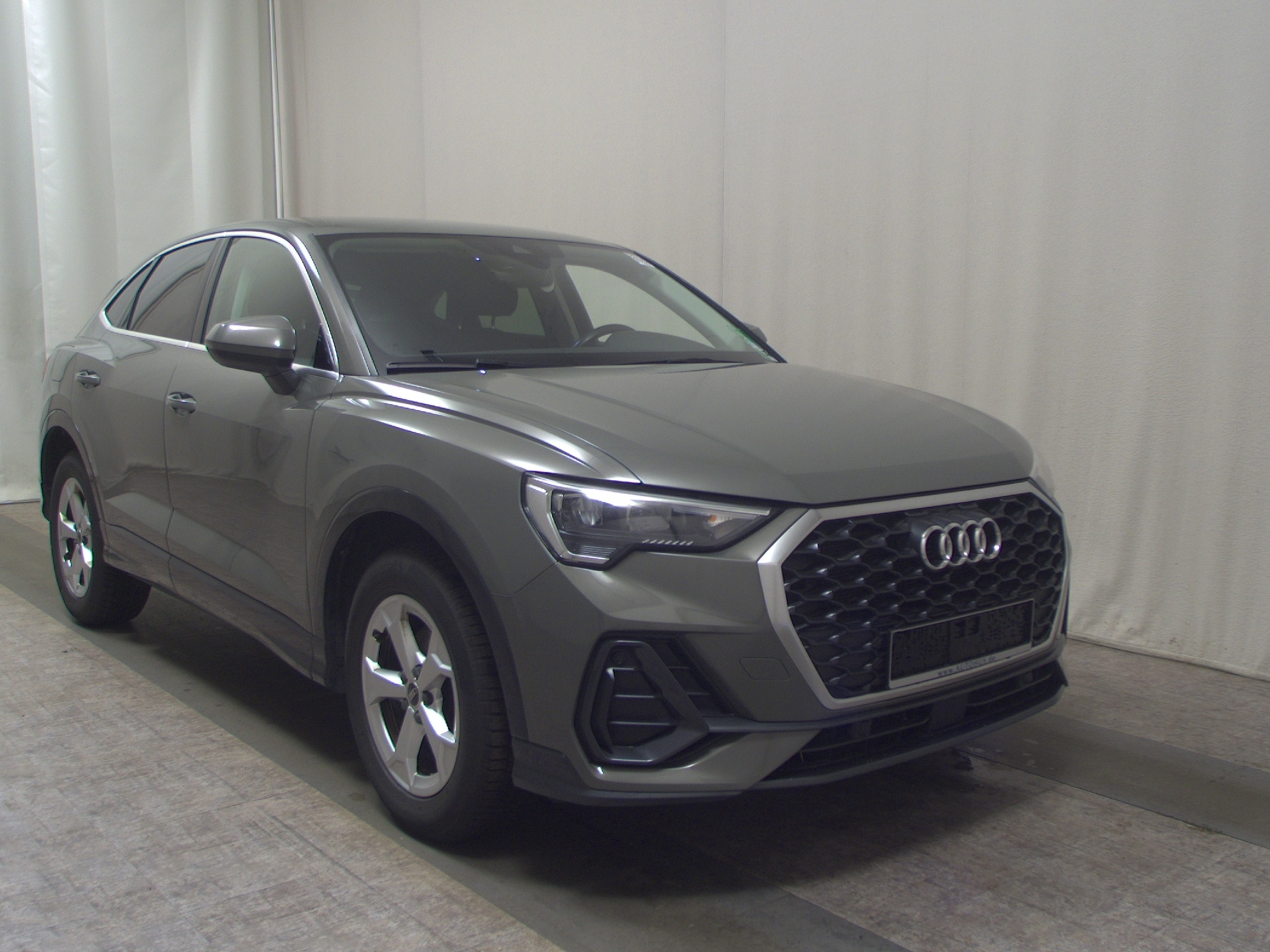 Audi Q3 Sportback 35 TDI Navi virtual LED ACC AHK 3