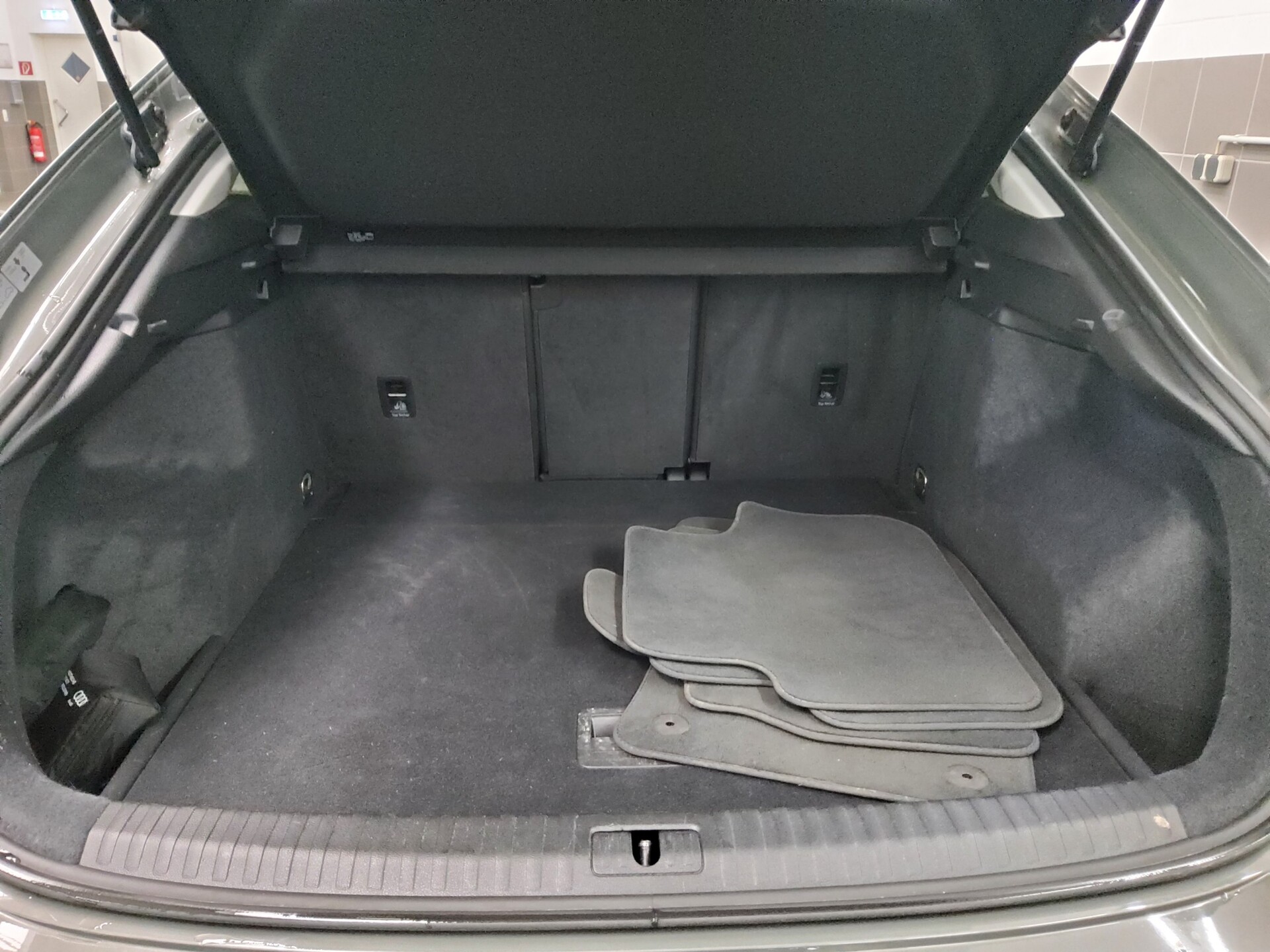 Audi Q3 Sportback 35 TDI Navi virtual LED ACC AHK 12