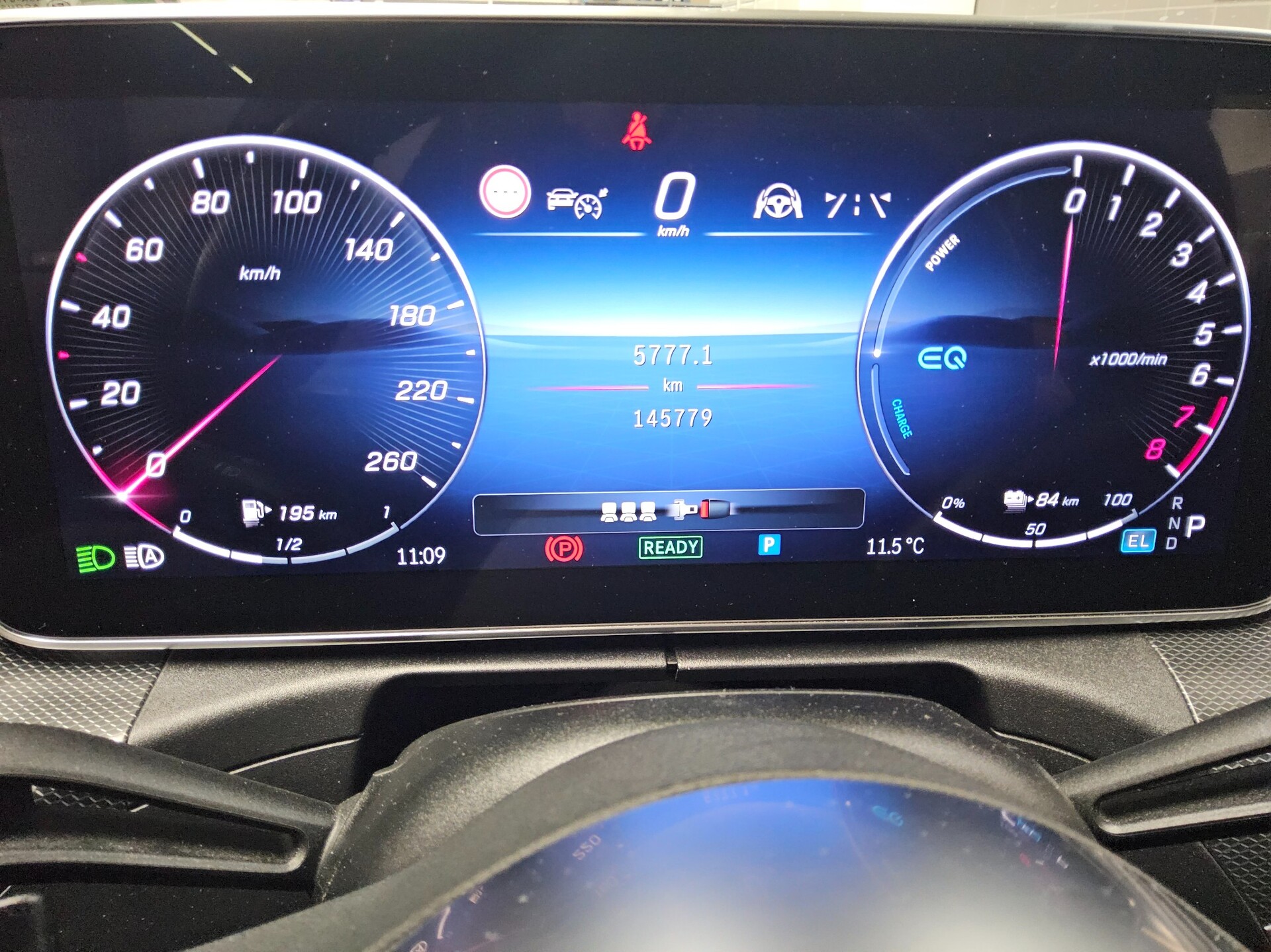 Mercedes-Benz C 300 T e Avantgarde Navi LED RfK AHK Distronic+ 8