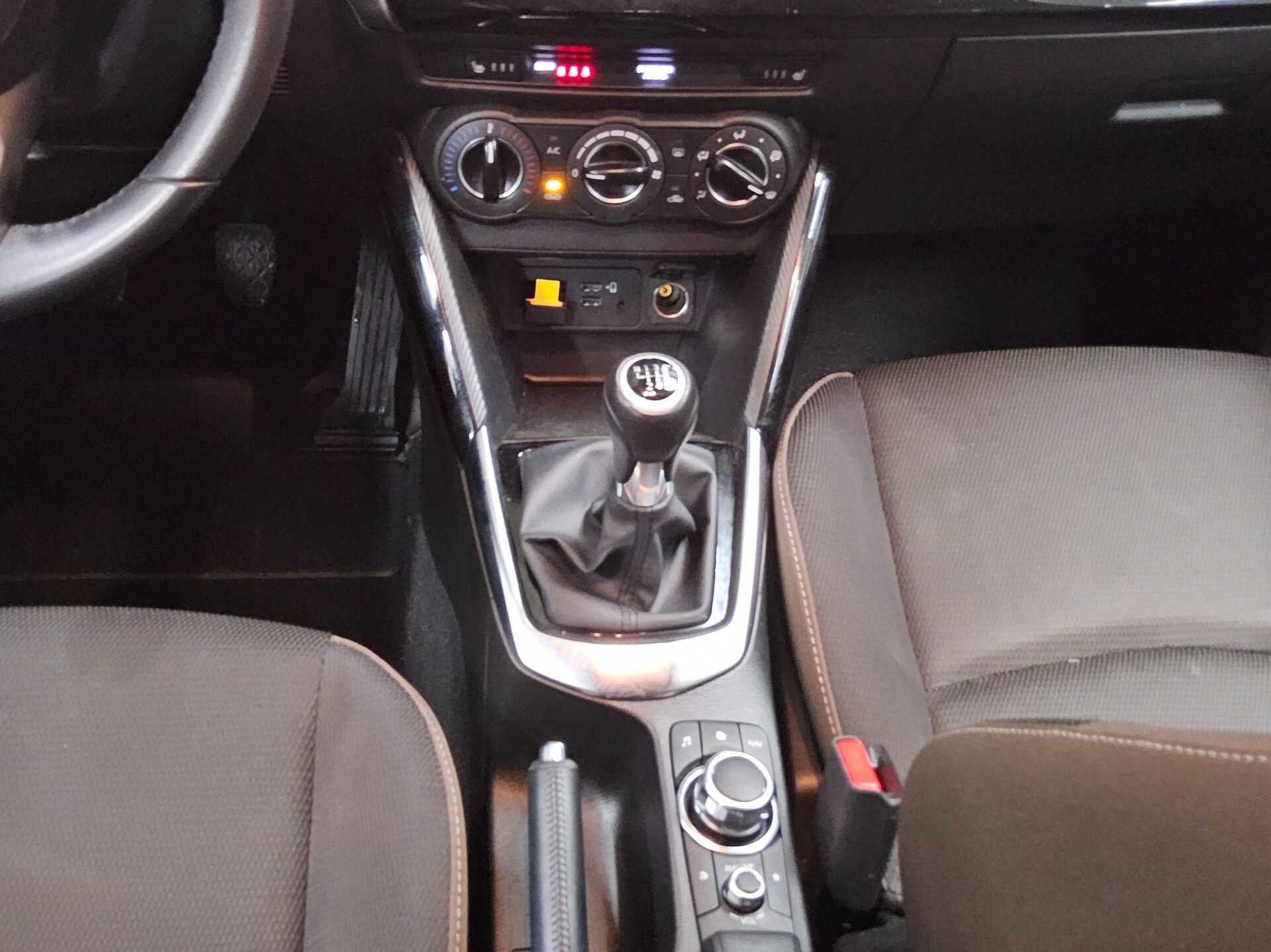 Mazda 2  1.5 SKYACTIV-D LED PDC Shz Radio Alu 6