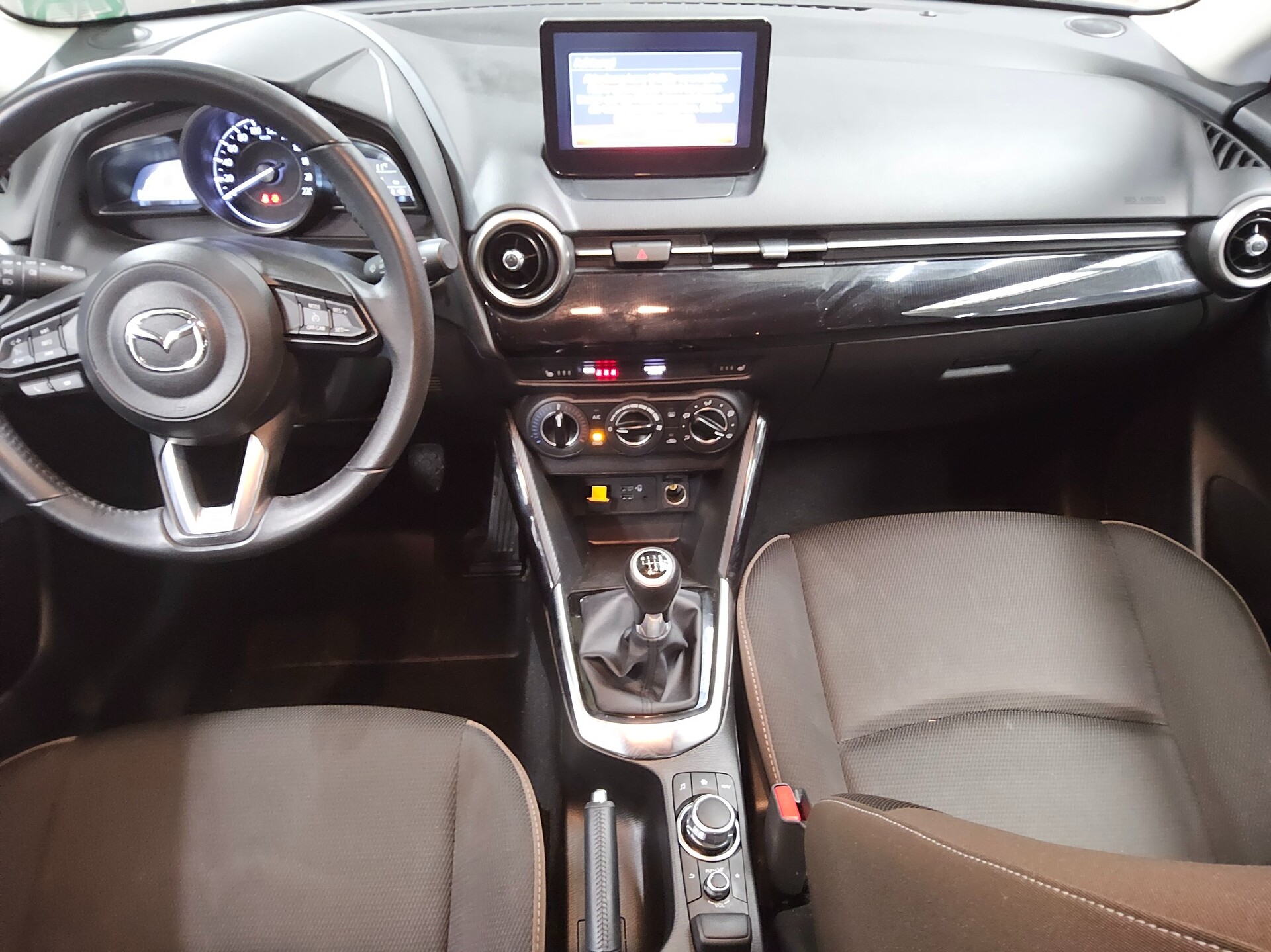 Mazda 2  1.5 SKYACTIV-D LED PDC Shz Radio Alu 5