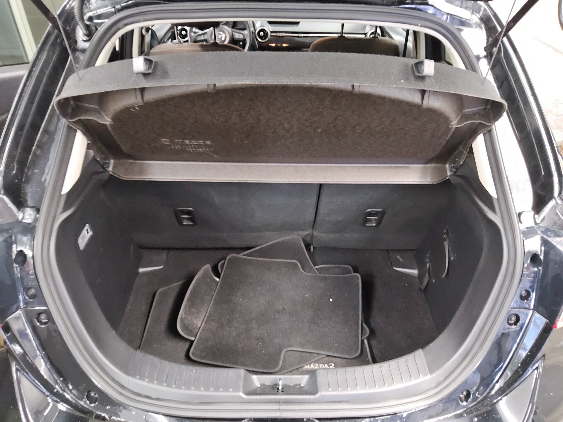 Mazda 2  1.5 SKYACTIV-D LED PDC Shz Radio Alu 11