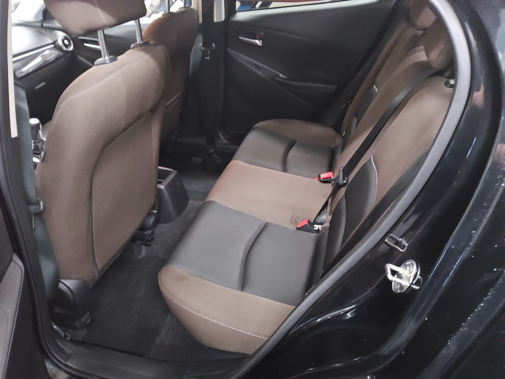 Mazda 2  1.5 SKYACTIV-D LED PDC Shz Radio Alu 12