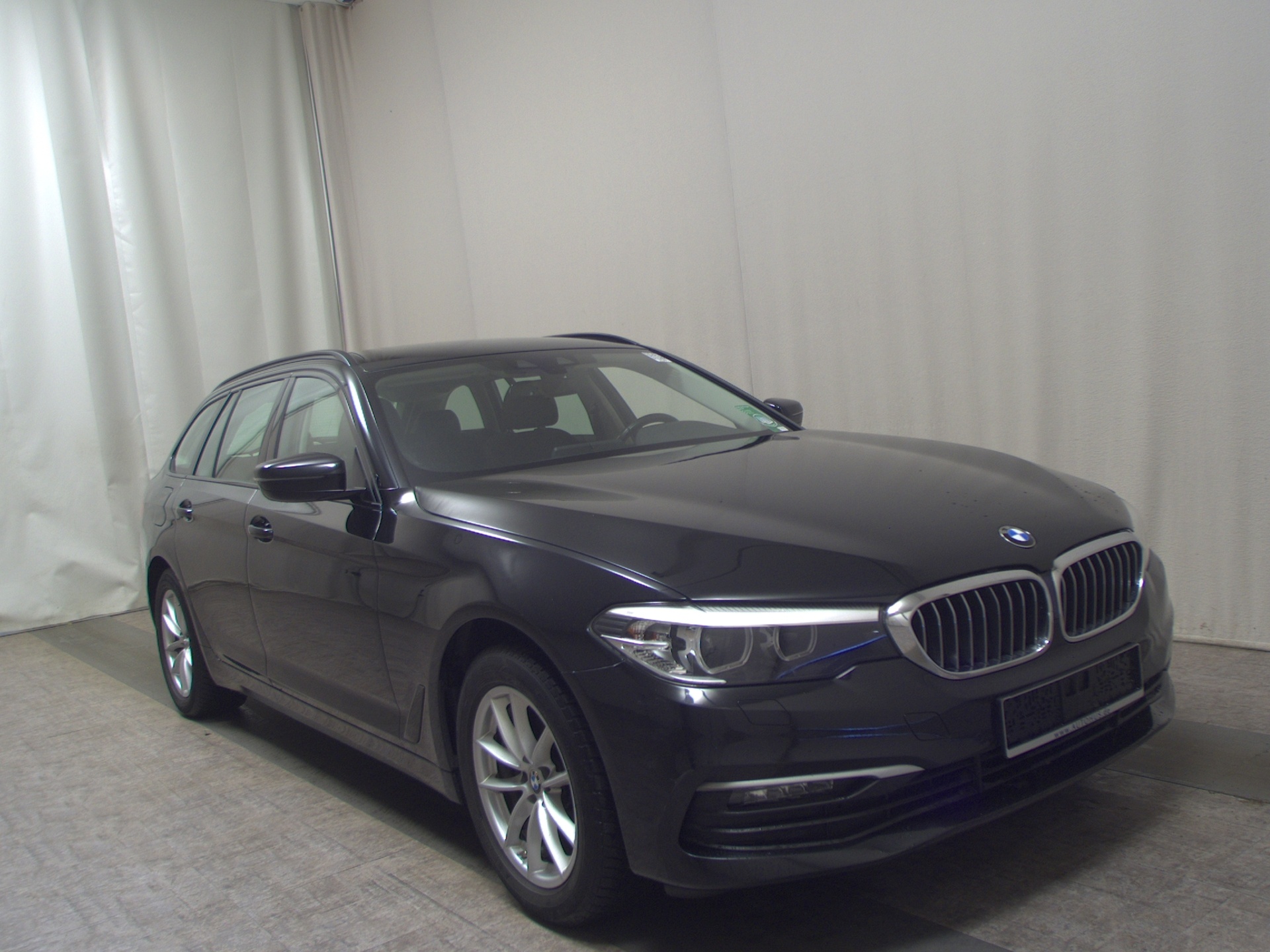 BMW 520dA Touring Navi LED PDC SHZ 3