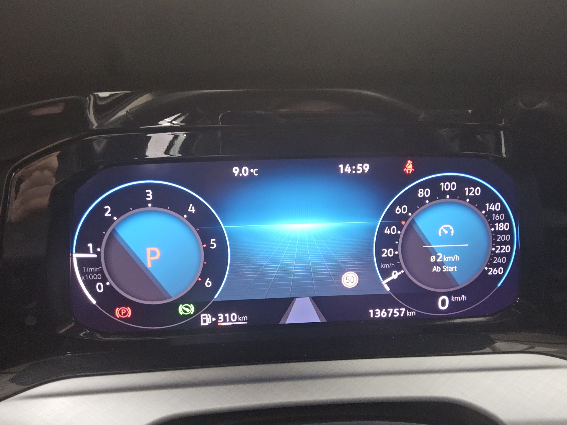 Volkswagen Golf-8 Var. 2.0 TDI Life Navi DC LED+ ACC Shz 8