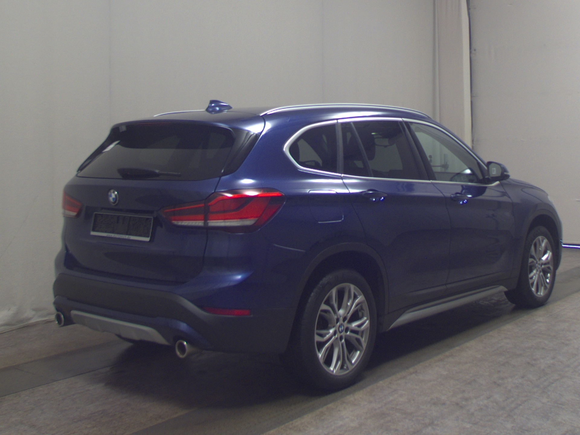 BMW X1 sDrive20i X-Line Navi LED T-Leder RFK Memory 4