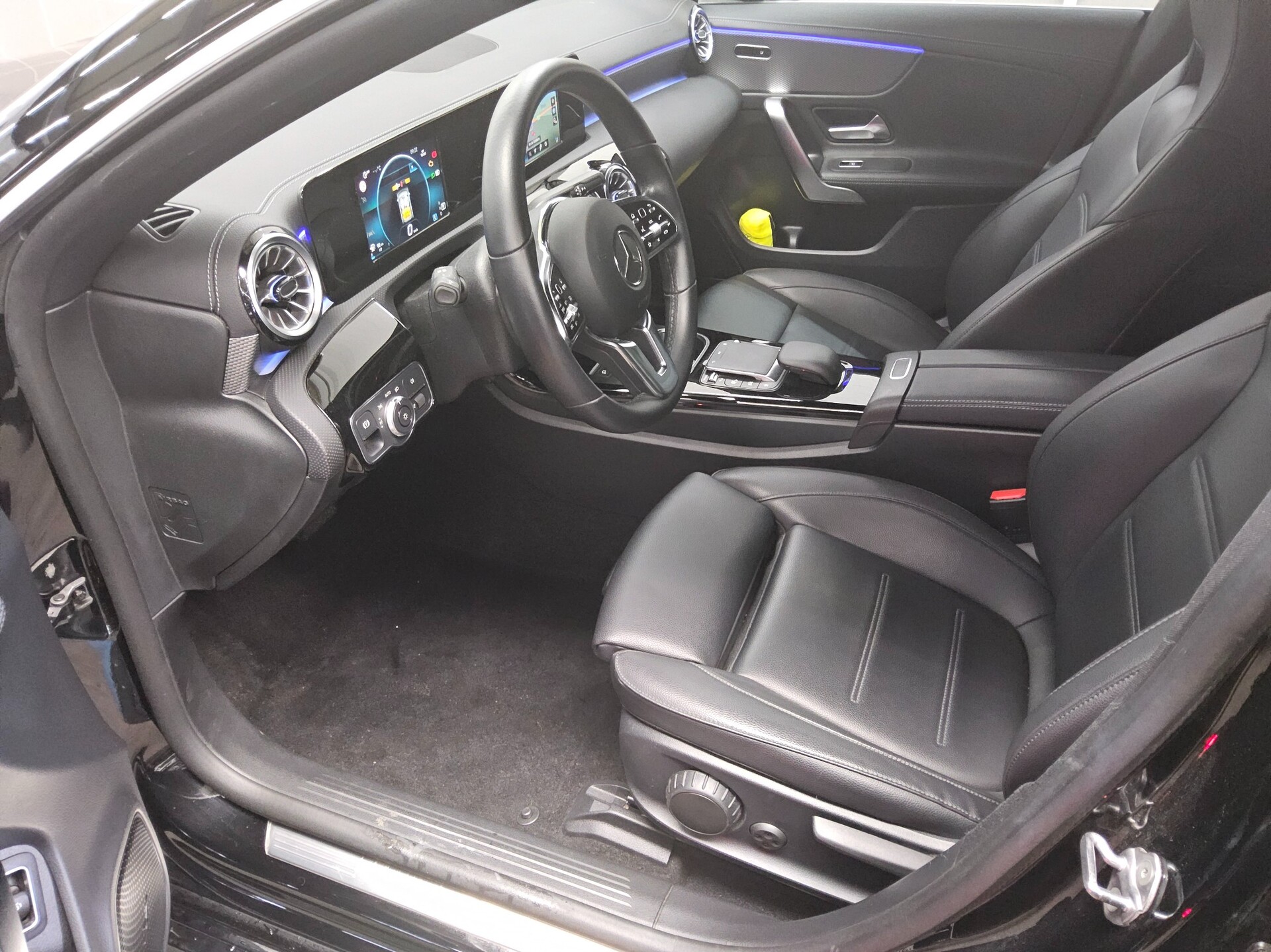 Mercedes-Benz CLA 220 d Progressive Navi LED MBUX AHK Sound 8