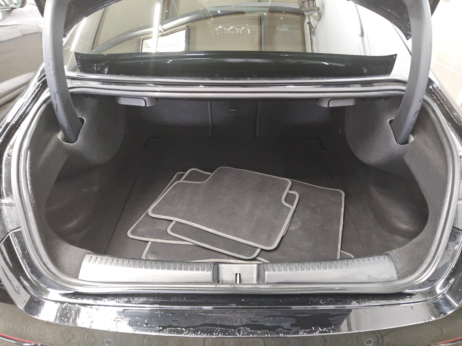 Mercedes-Benz CLA 220 d Progressive Navi LED MBUX AHK Sound 12