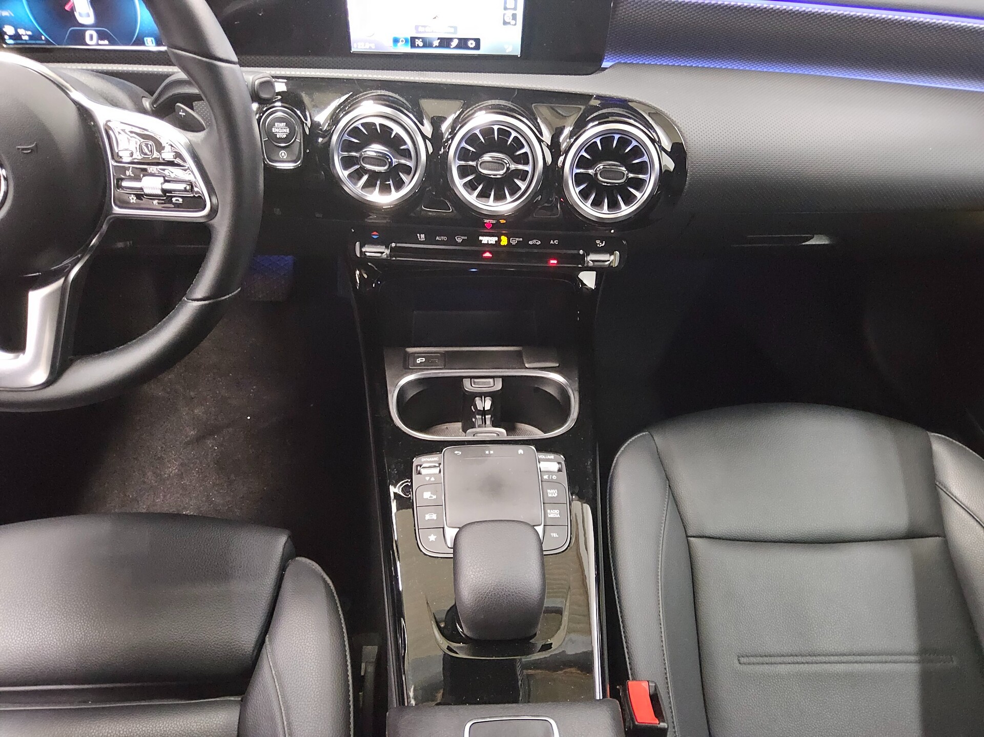 Mercedes-Benz CLA 220 d Progressive Navi LED MBUX AHK Sound 6