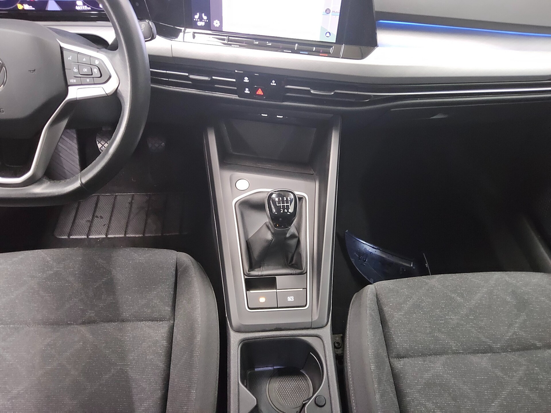 Volkswagen Golf-8 Var. 2.0 TDI Life Navi LED DC RfK Shz ACC 6