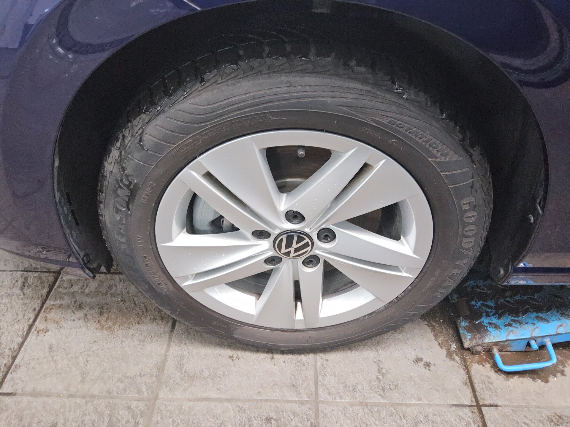 Volkswagen Golf-8 Var. 2.0 TDI Life Navi LED DC RfK Shz ACC 11