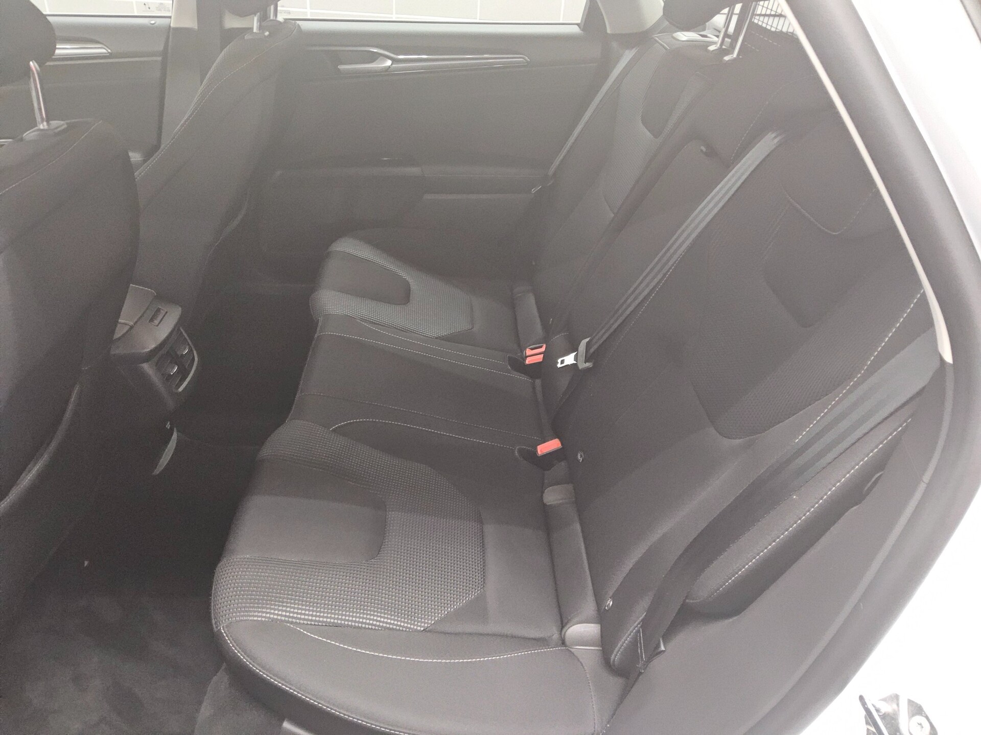 Ford Mondeo Turnier 2.0 EB Titanium Navi LED 4xSHZ 13