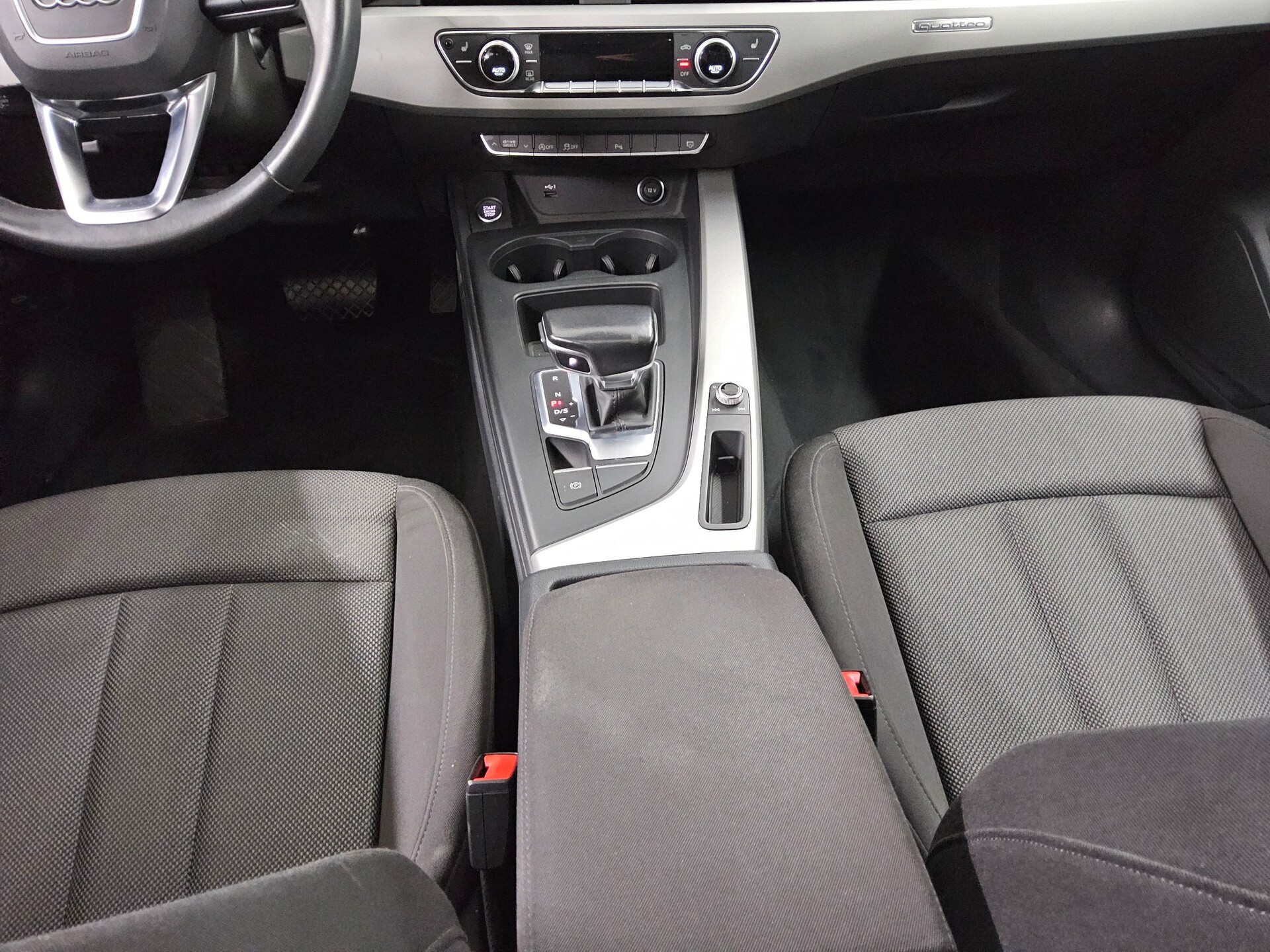 Audi A4 Avant 40 TDI Qu. S-Line Navi+ LED Panorama 6