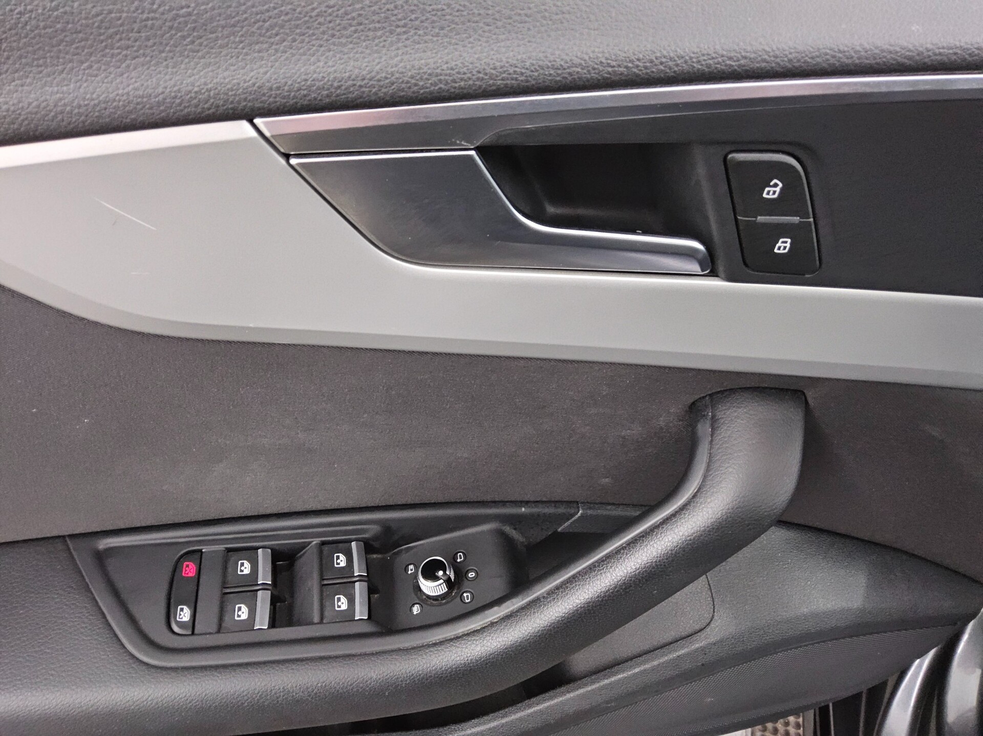 Audi A4 Avant 40 TDI Qu. S-Line Navi+ LED Panorama 9