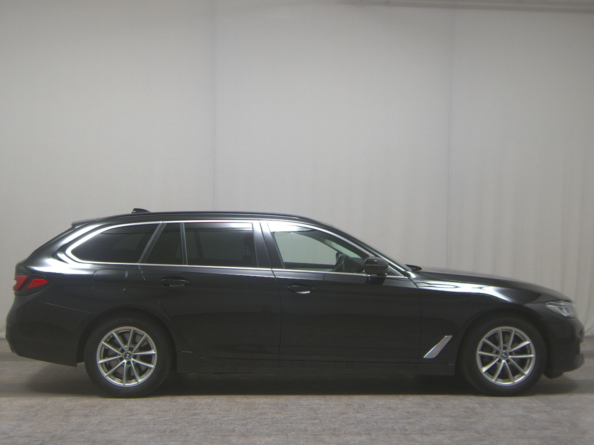 BMW 530dA Touring Navi Laser Leder HuD RFK DA Pro