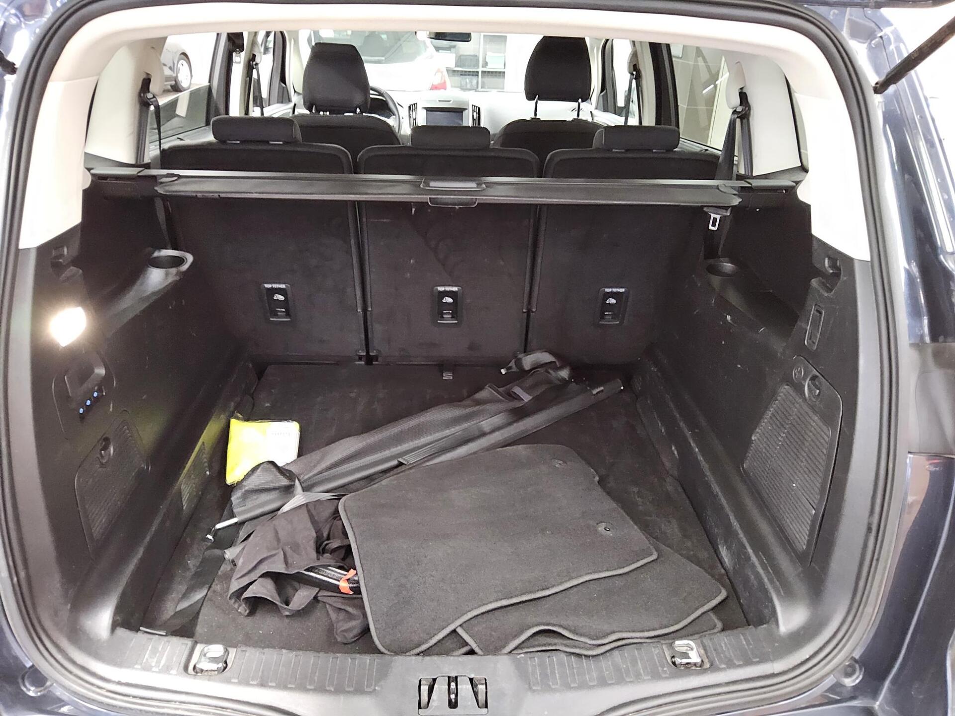 Ford S-Max 2.0 EB Titanium Navi LED Kamera DAB Shz 11