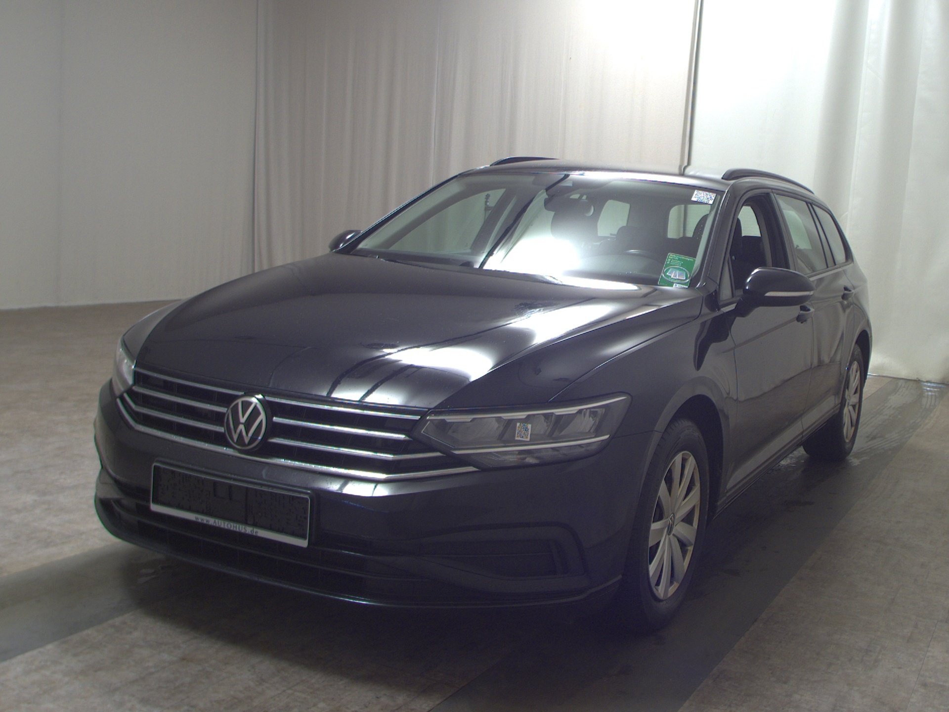 Volkswagen Passat Var. 2.0 TDI Navi LED AHK RFK ACC 2