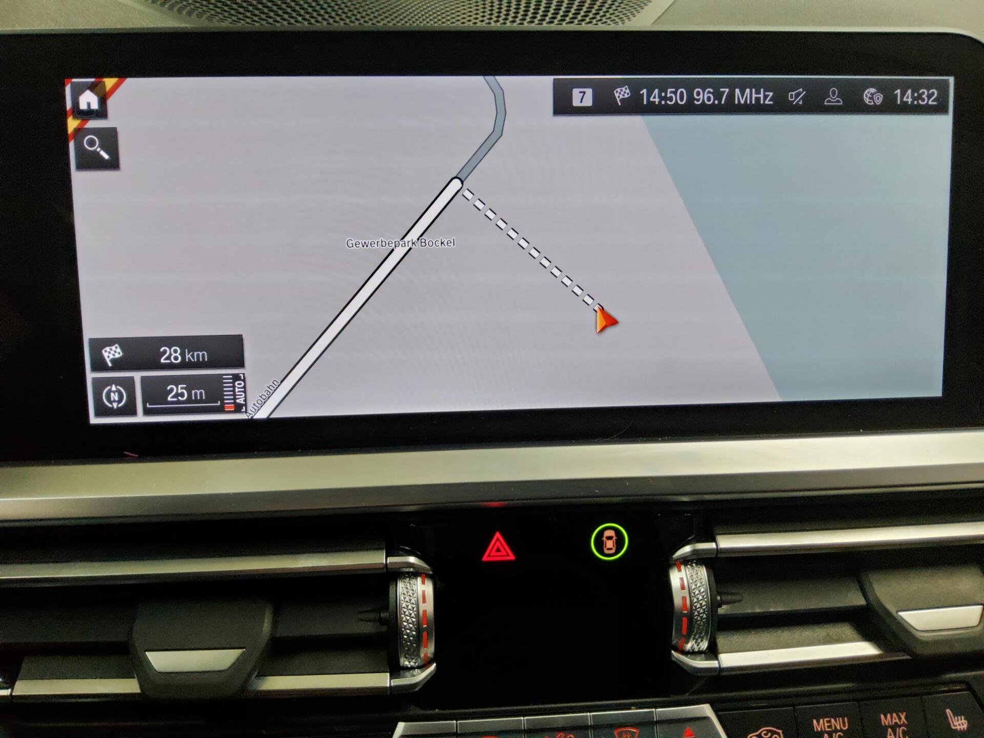 BMW 320e Touring M-Sport Navi LED LC-Pro Shz PDC 7