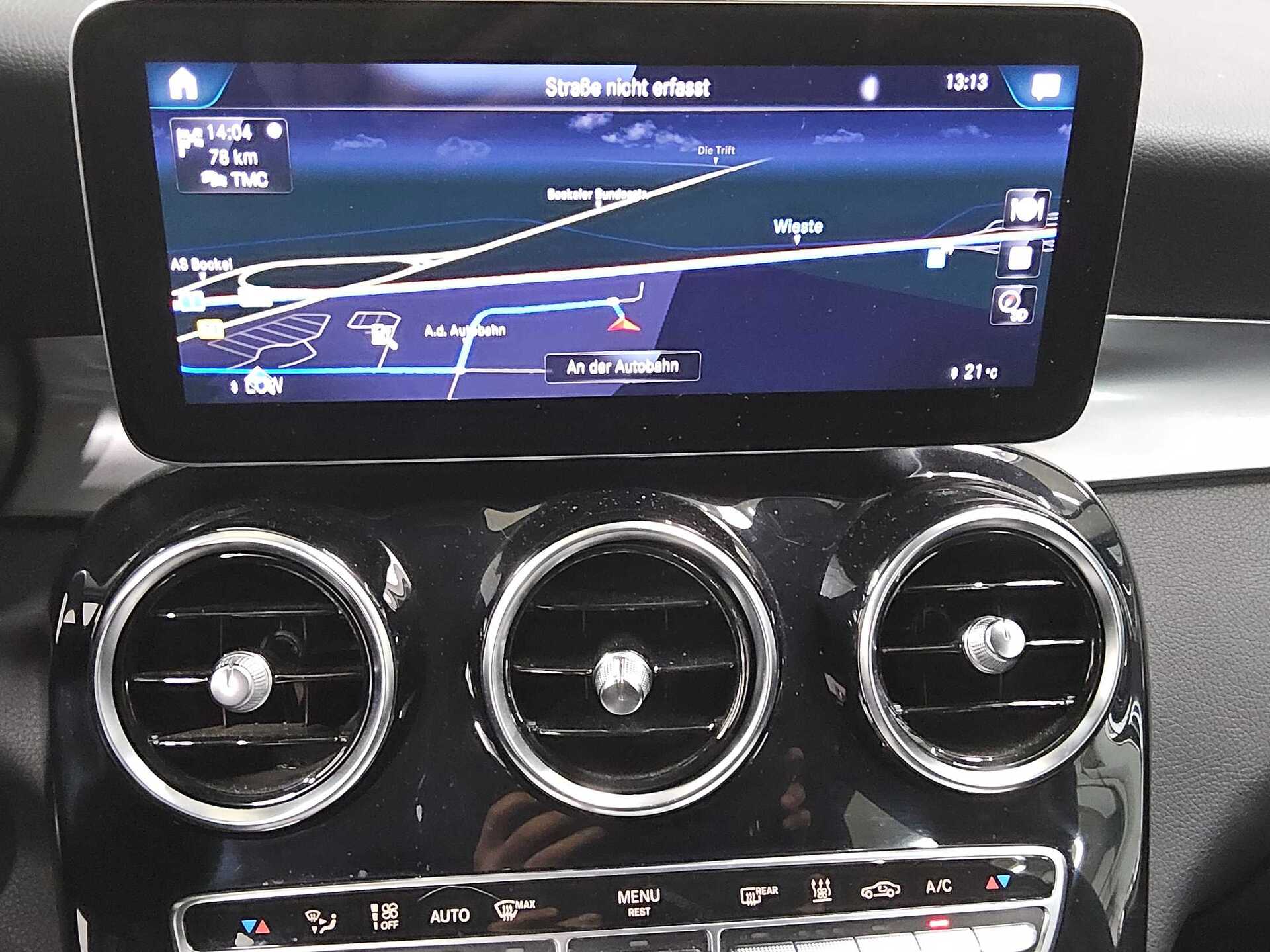 Mercedes-Benz GLC 300 e 4M Navi LED PDC SHZ 7