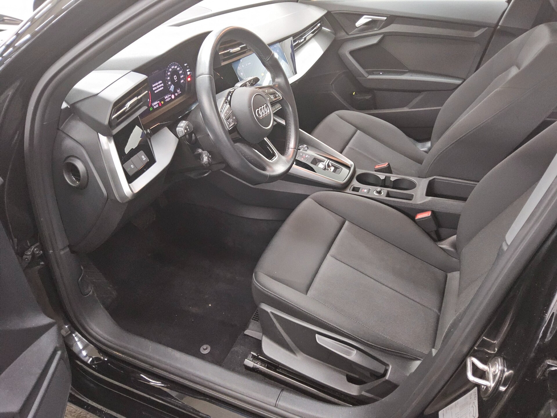 Audi A3 Sportback 35 TFSI Navi LED vc ACC PDC 8