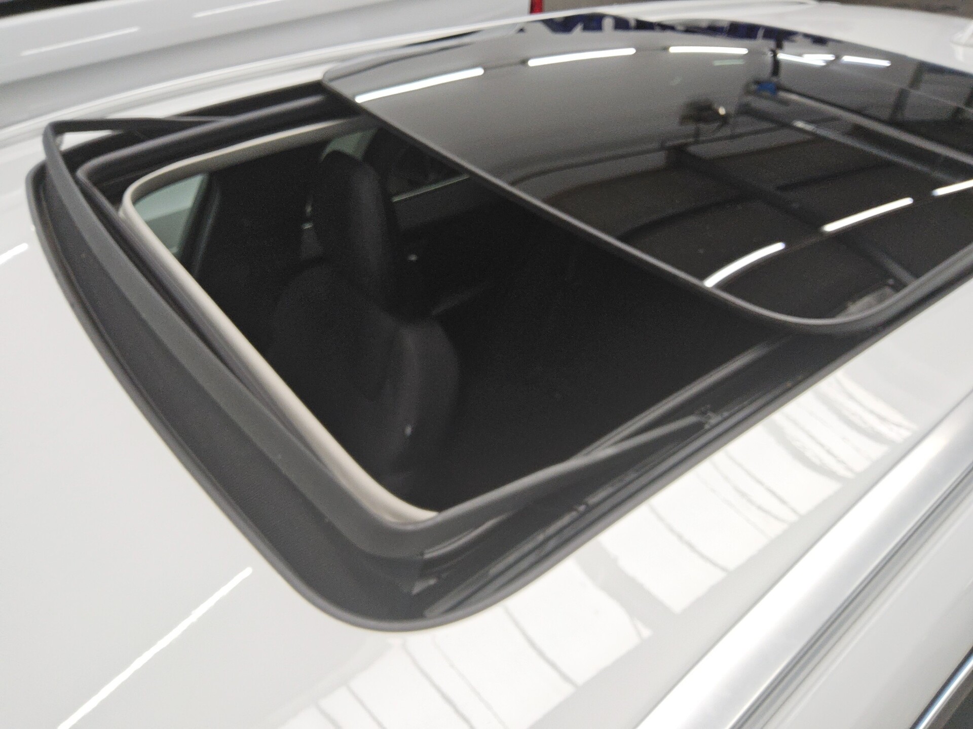 Volvo V60 T6 AWD Inscription Navi Pano LED AHK RFK 13