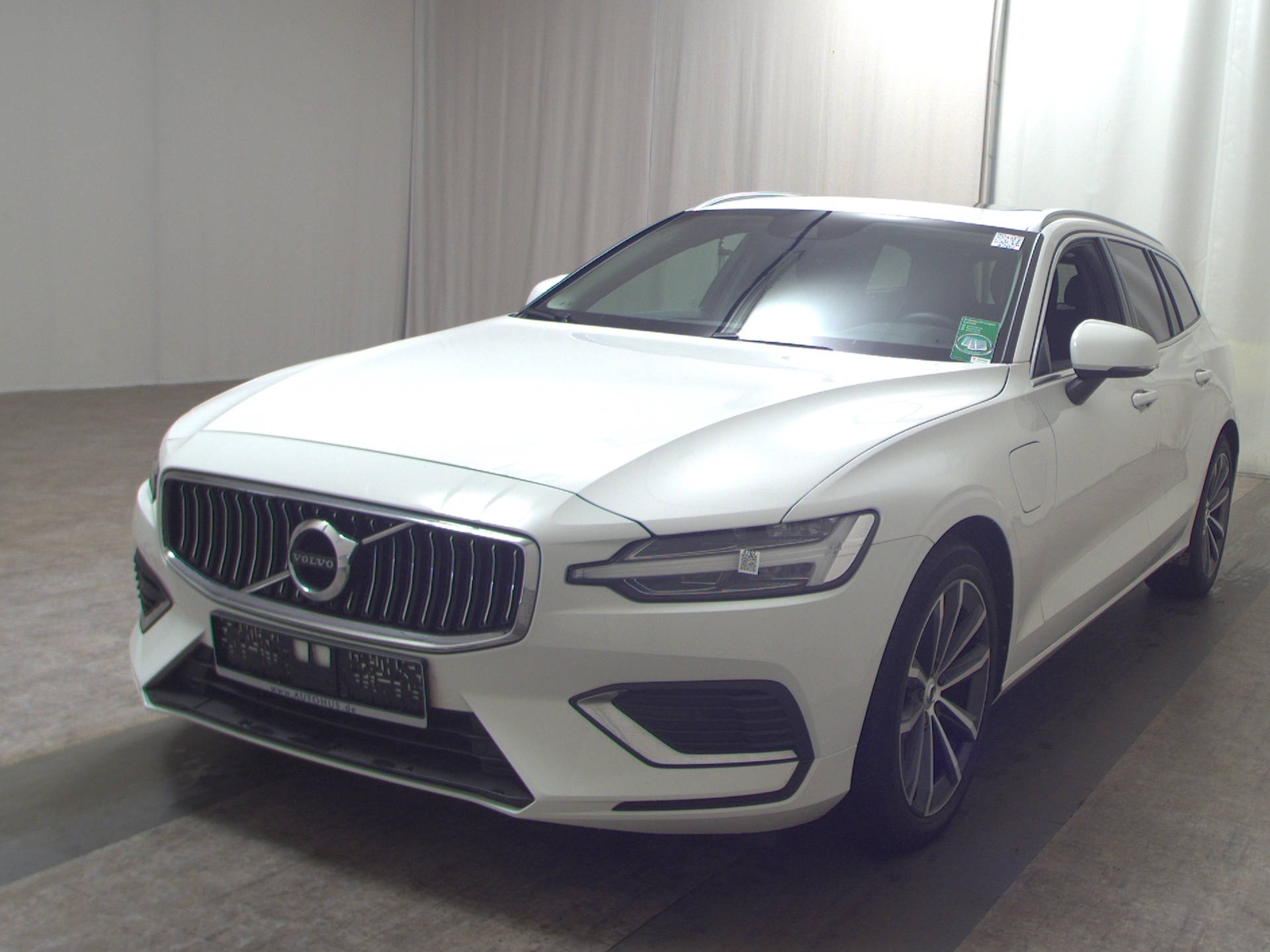 Volvo V60 T6 AWD Inscription Navi Pano LED AHK RFK 2