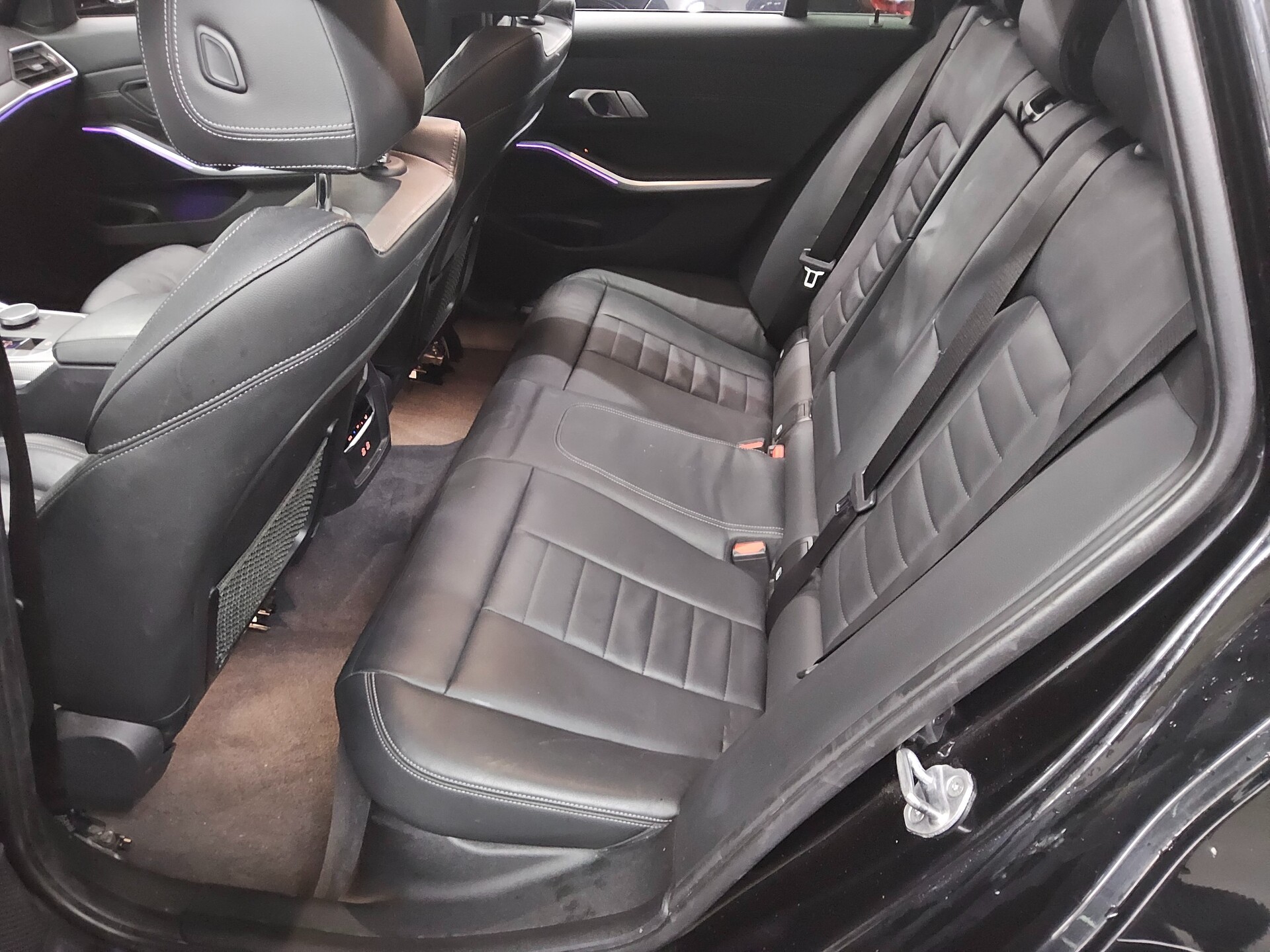 BMW 330i Touring M-Sport Navi Laser HuD LC+ HiFi AHK 12