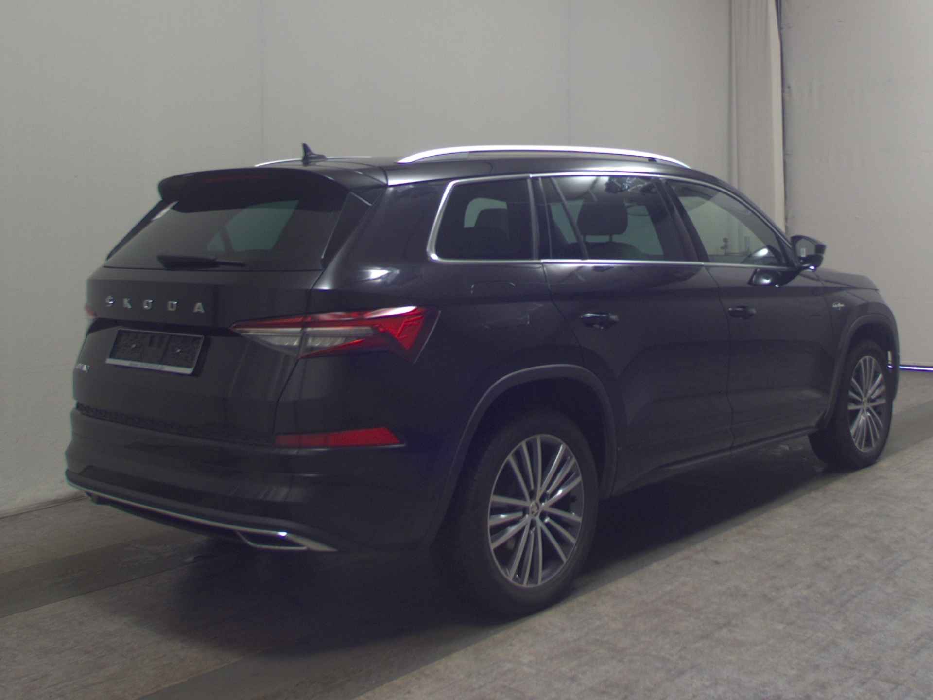 Skoda Kodiaq 2.0 TDI L&K 7-Sitze AHK Navi LED vc Pano 4