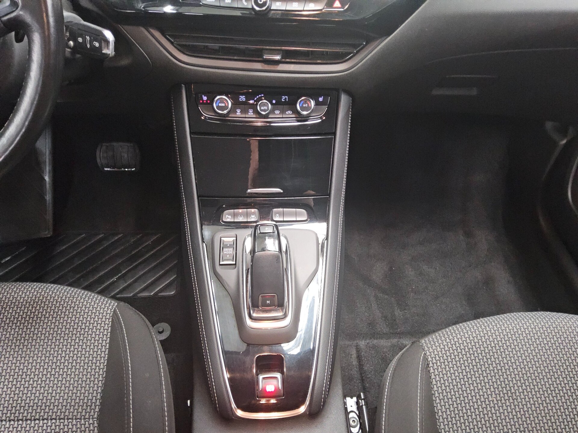 Opel Grandland X 1.5 D Business Ed. Navi LED Shz PDC 6