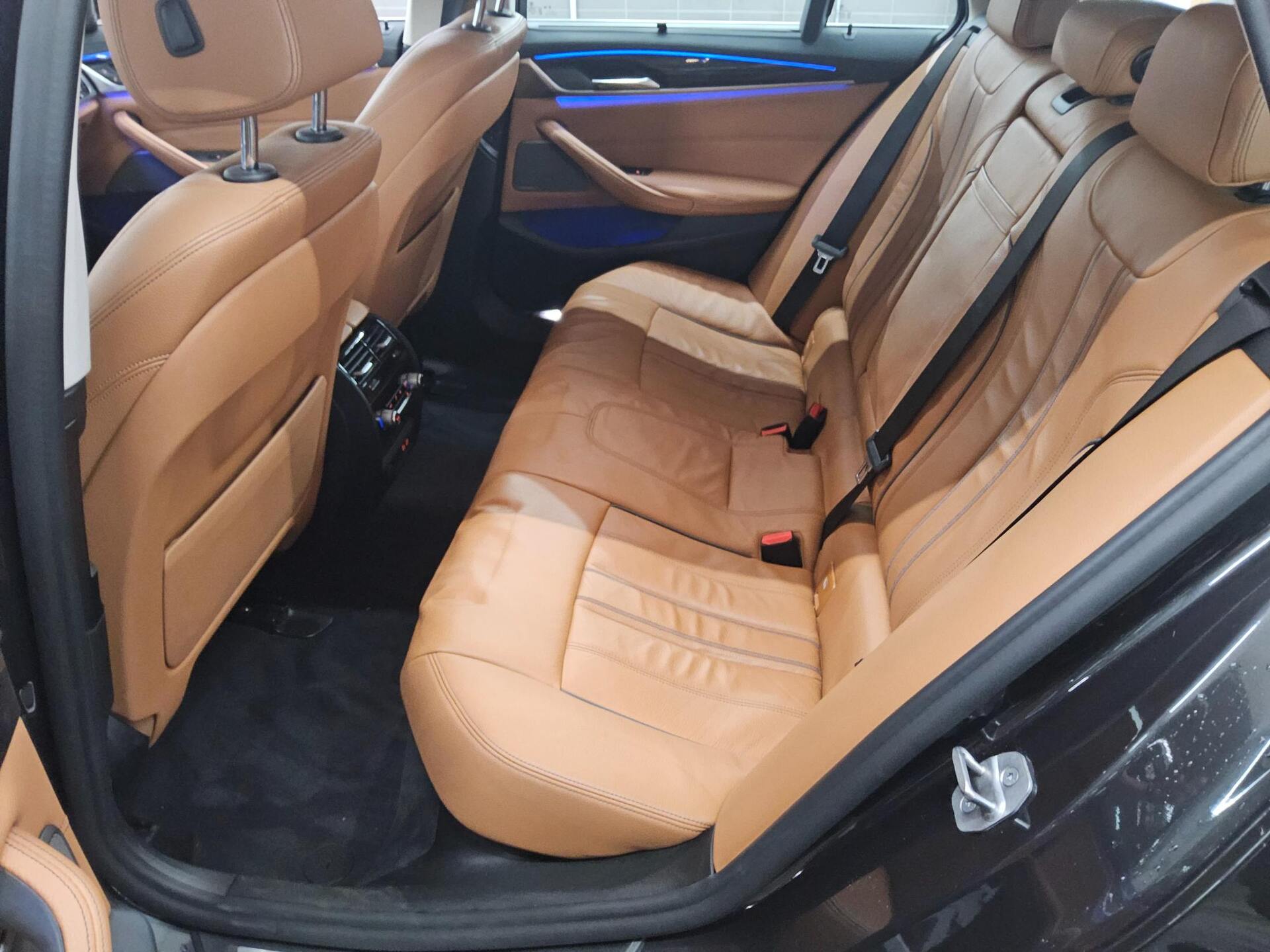 BMW 530i Touring Luxury-Line Leder Navi LED H-K RfK 13