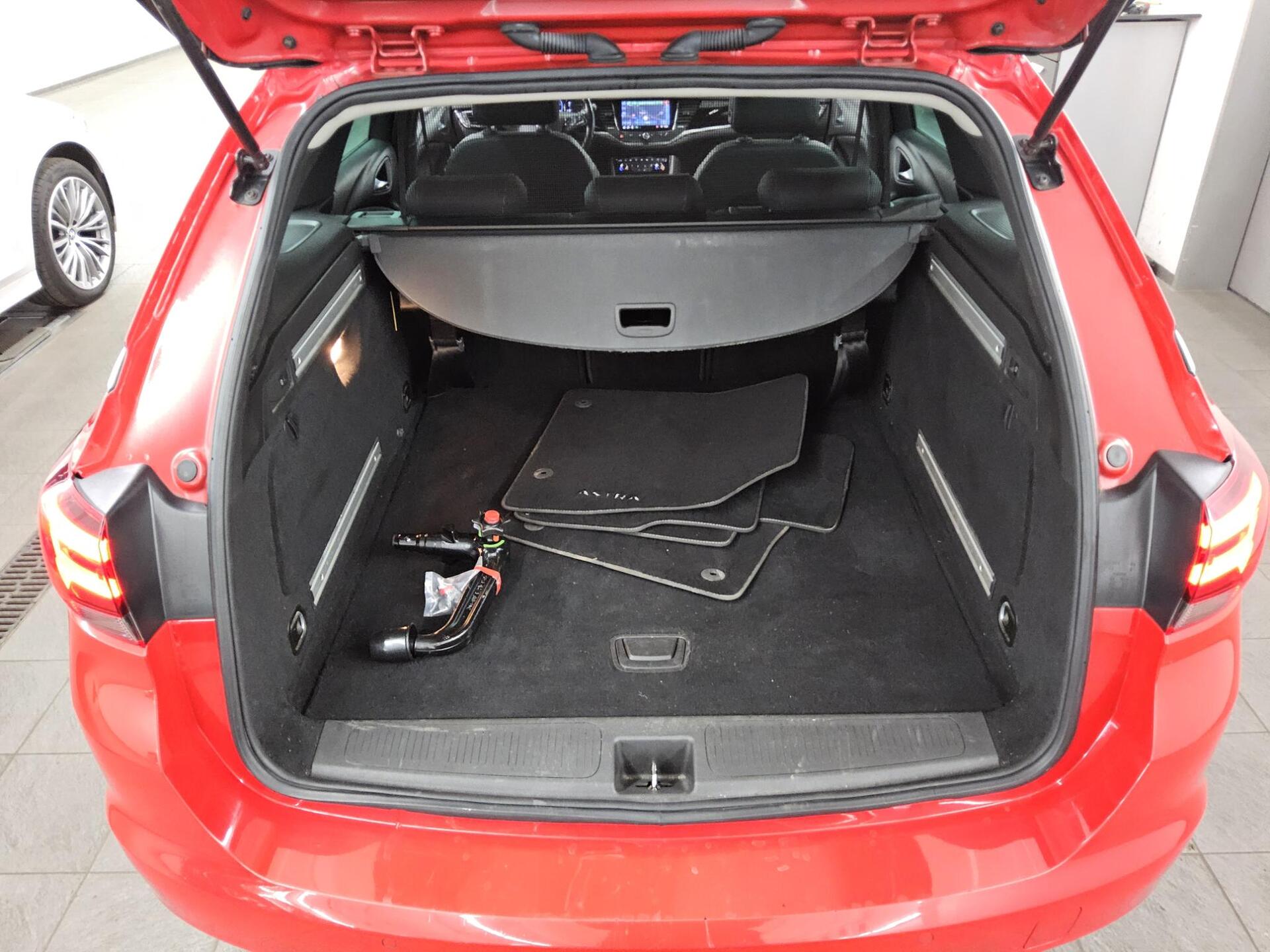 Opel Astra ST 1.2 Turbo Elegance Navi LED Shz AHK RFK 11