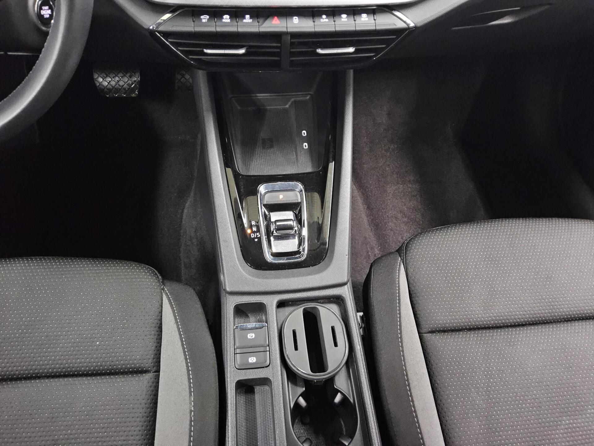 Skoda Octavia Kombi 2.0 TDI Tour Navi LED vc ACC PDC 6