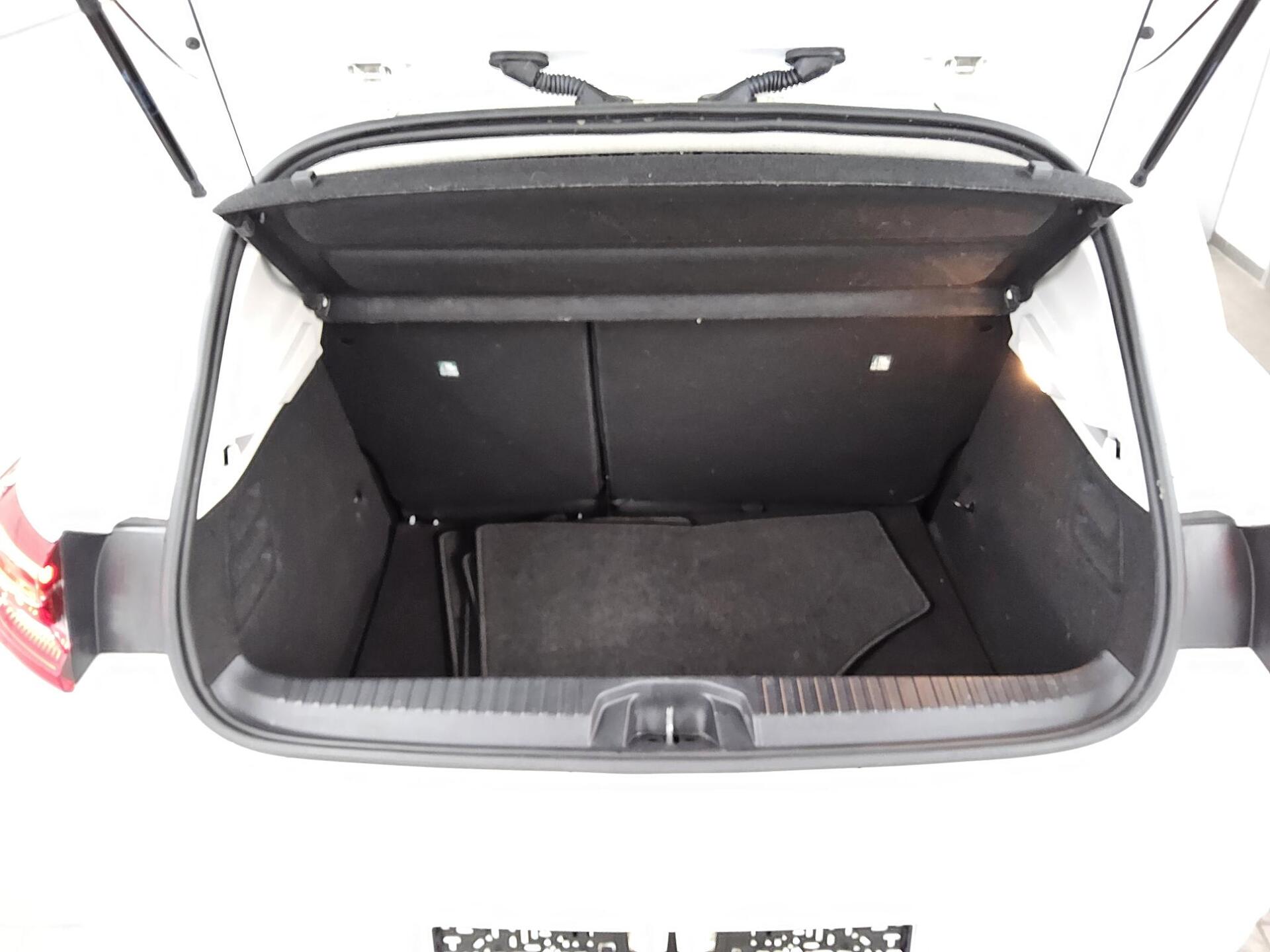 Renault Clio 1.0 Evolution Navi LED RFK Shz PDC 11