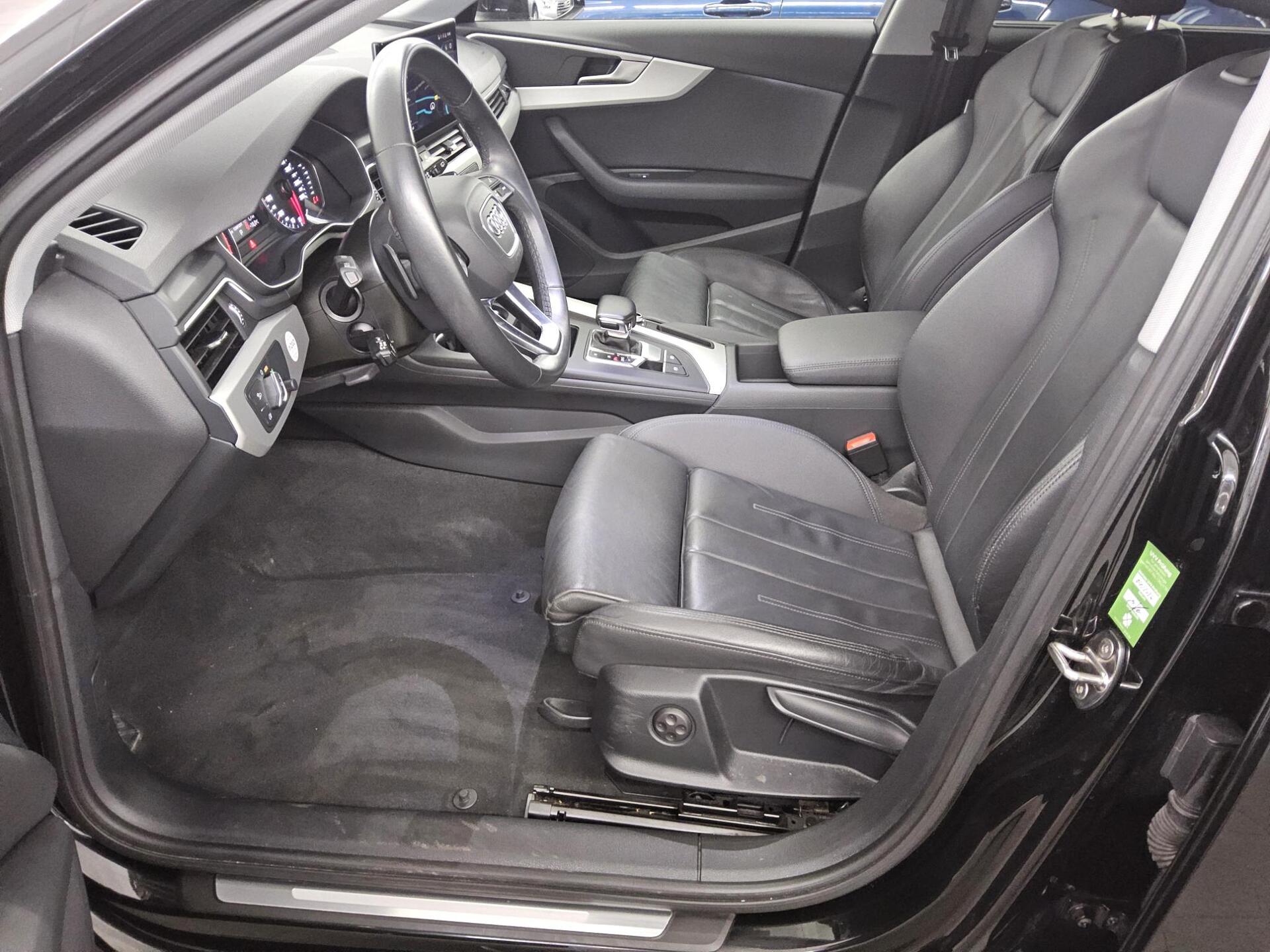 Audi A4 Avant 40 TDI Qu. Leder Navi LED Shz ACC AHK 8