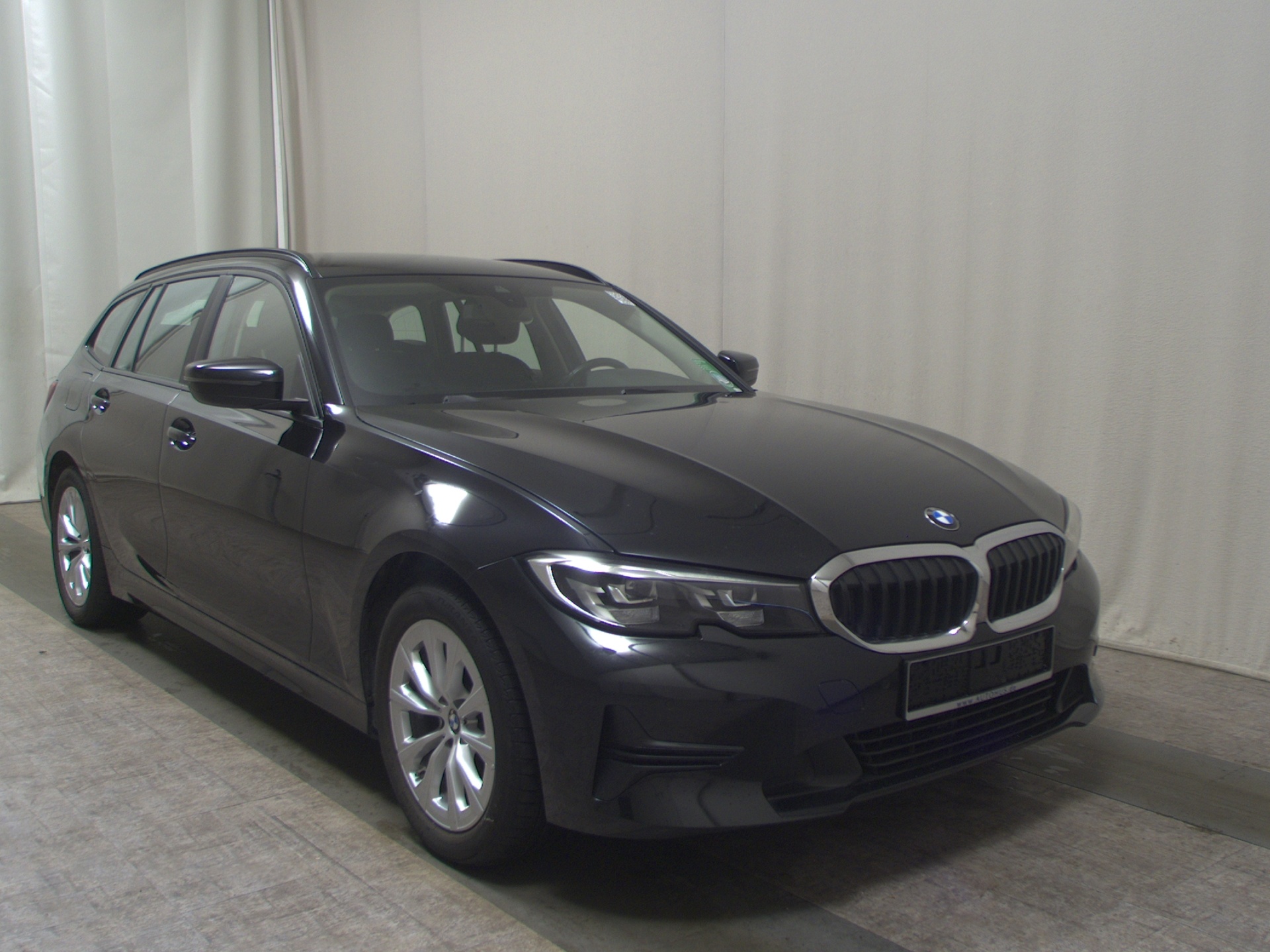 BMW 318iA Touring Navi LED LC-Pro PDC Shz 3