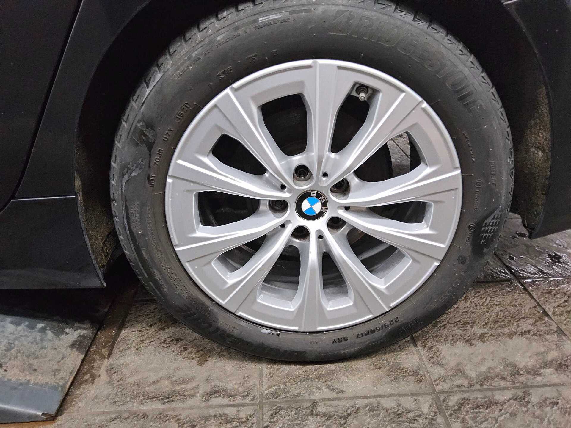 BMW 318iA Touring Navi LED LC-Pro PDC Shz 11