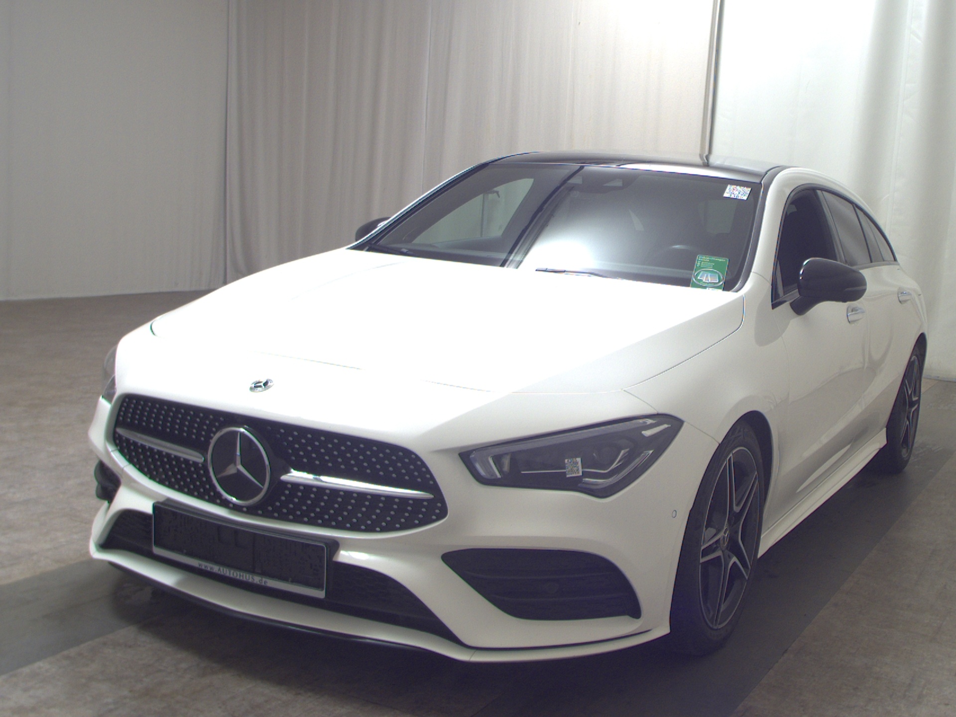 Mercedes-Benz CLA 220 SB d AMG-Line Night Burmest. MB-LED Pano 2