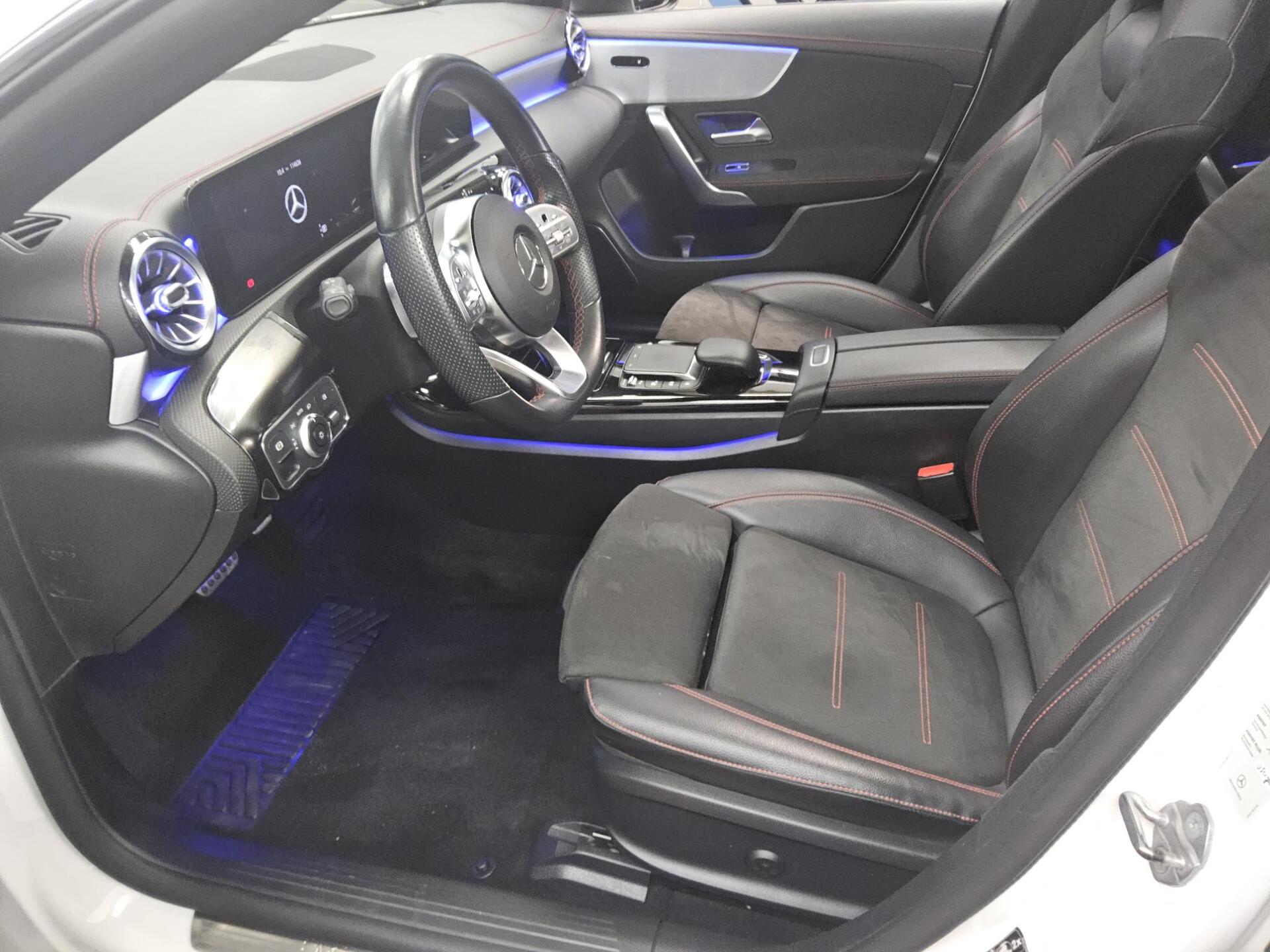 Mercedes-Benz CLA 220 SB d AMG-Line Night Burmest. MB-LED Pano 9