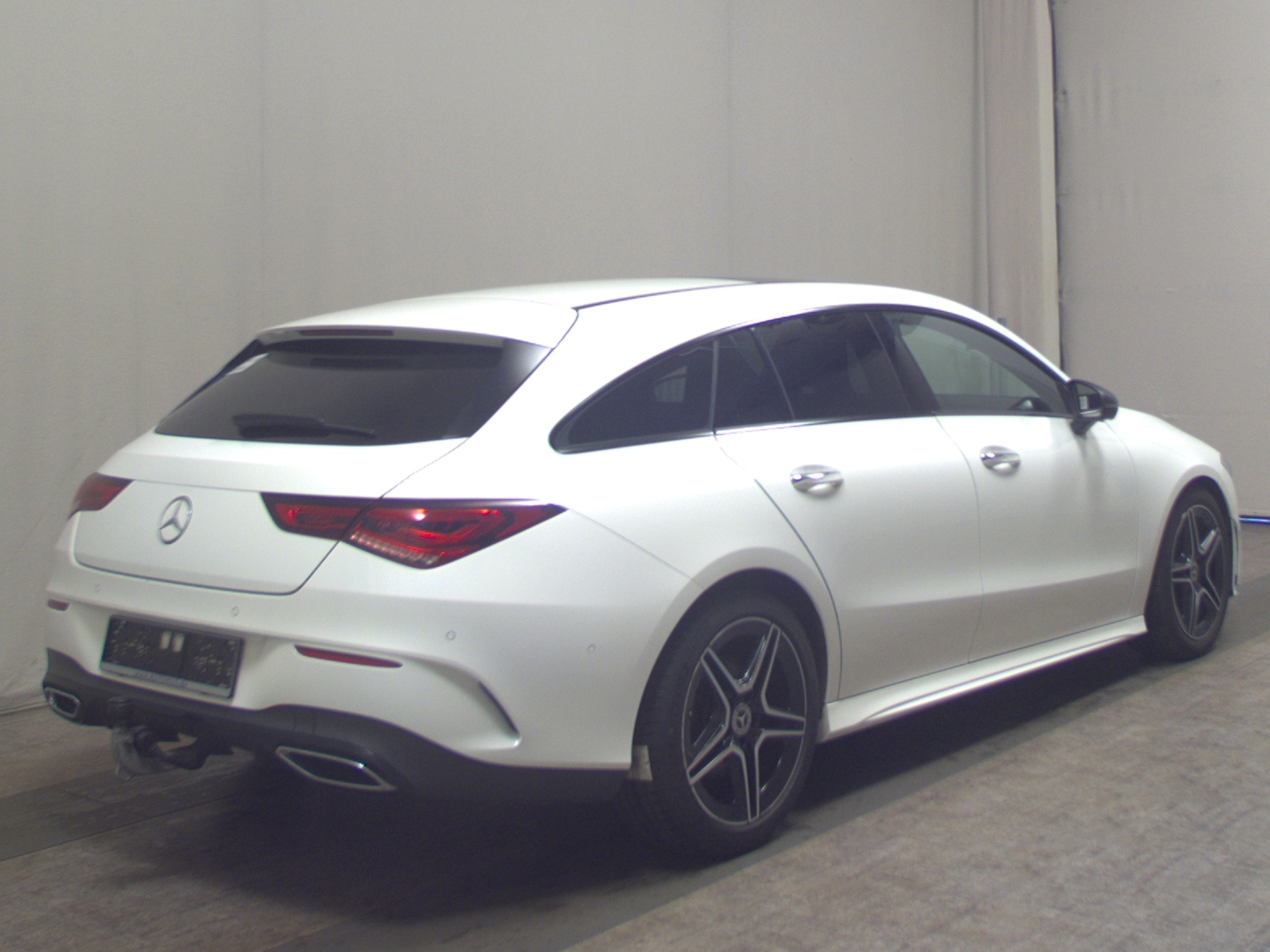 Mercedes-Benz CLA 220 SB d AMG-Line Night Burmest. MB-LED Pano 4