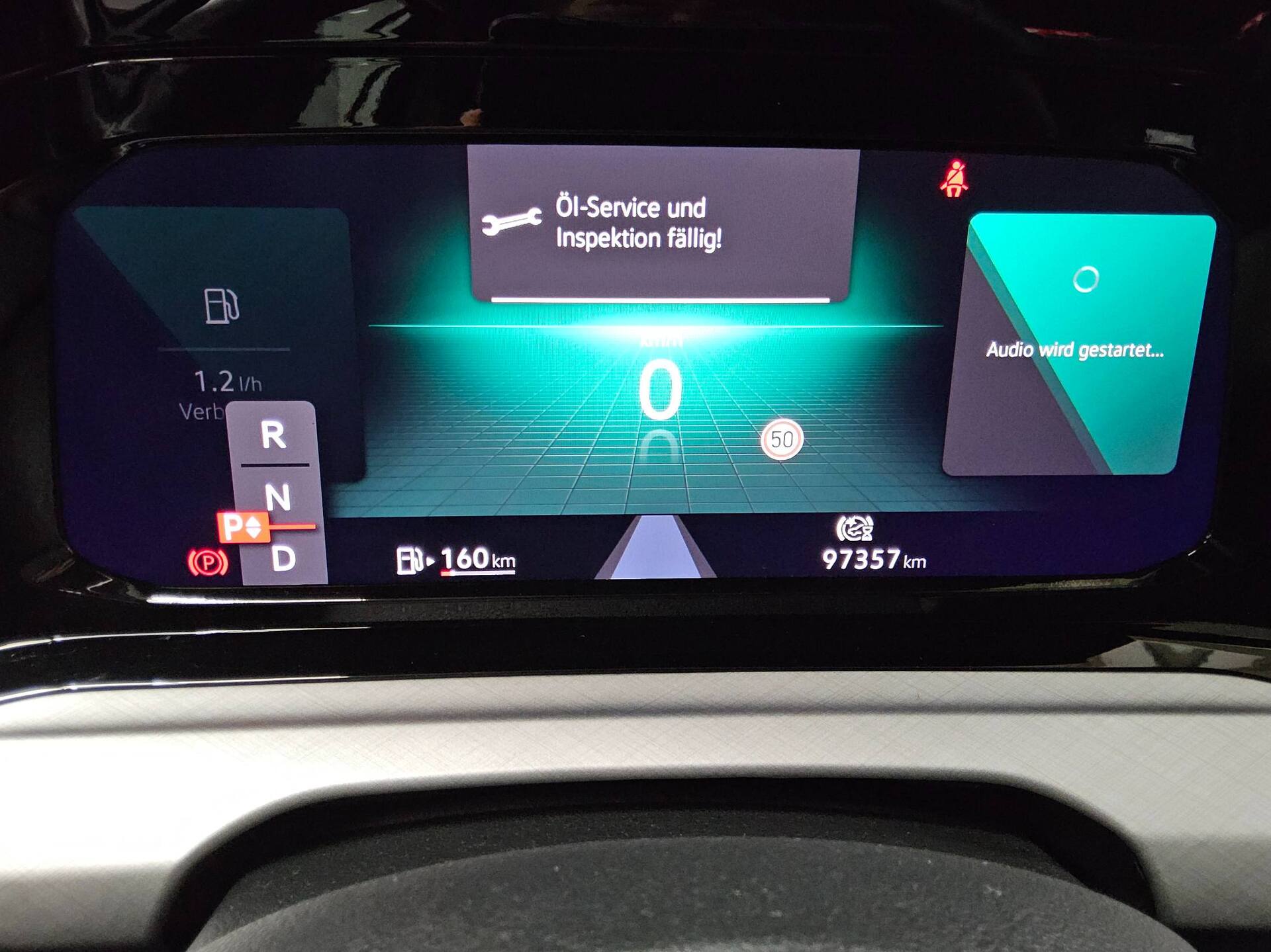 Volkswagen Golf-8 Var. 2.0 TDI Life Navi LED AID H/K Sound 8