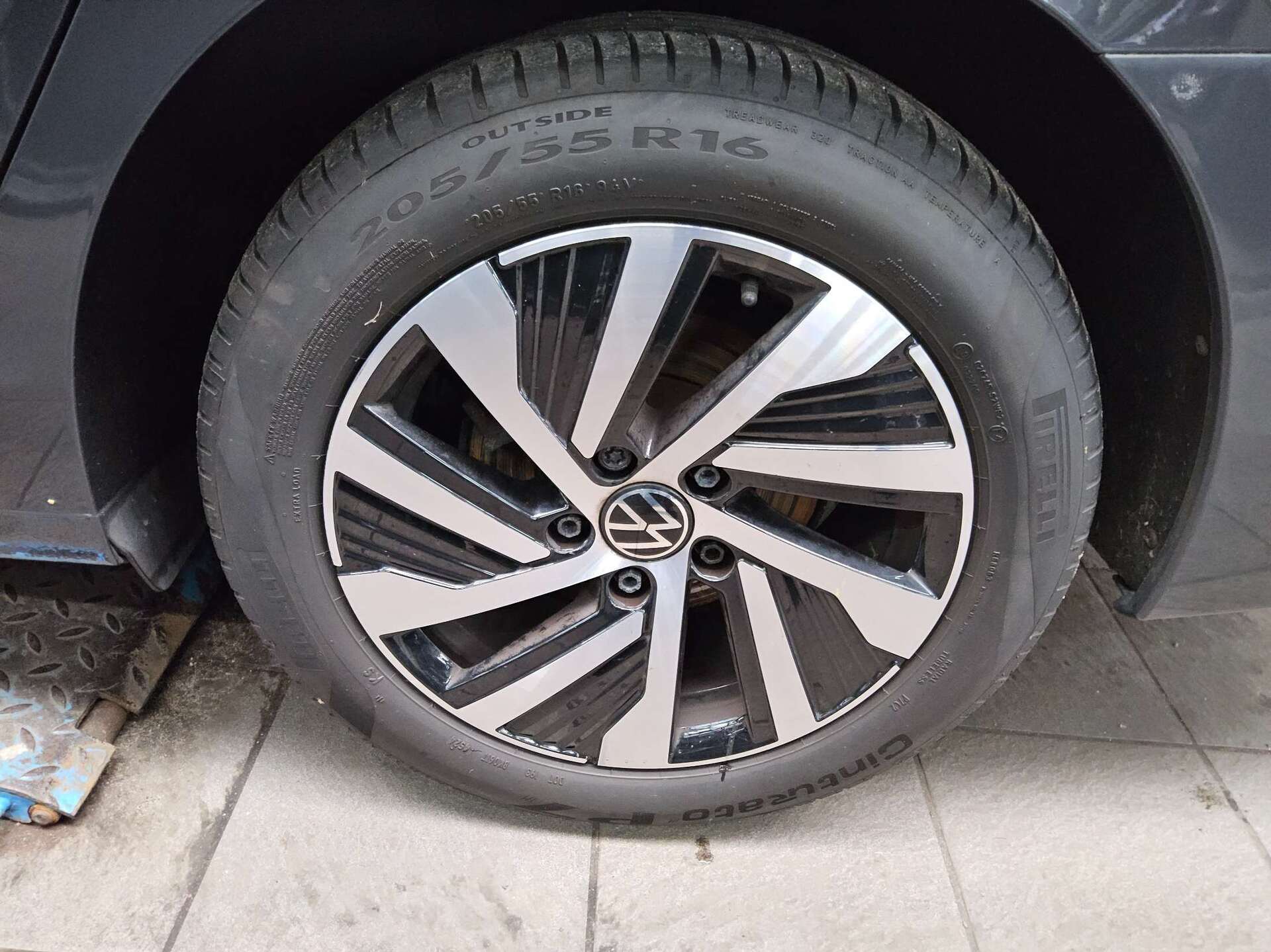 Volkswagen Golf-8 Var. 2.0 TDI Life Navi LED AID H/K Sound 11