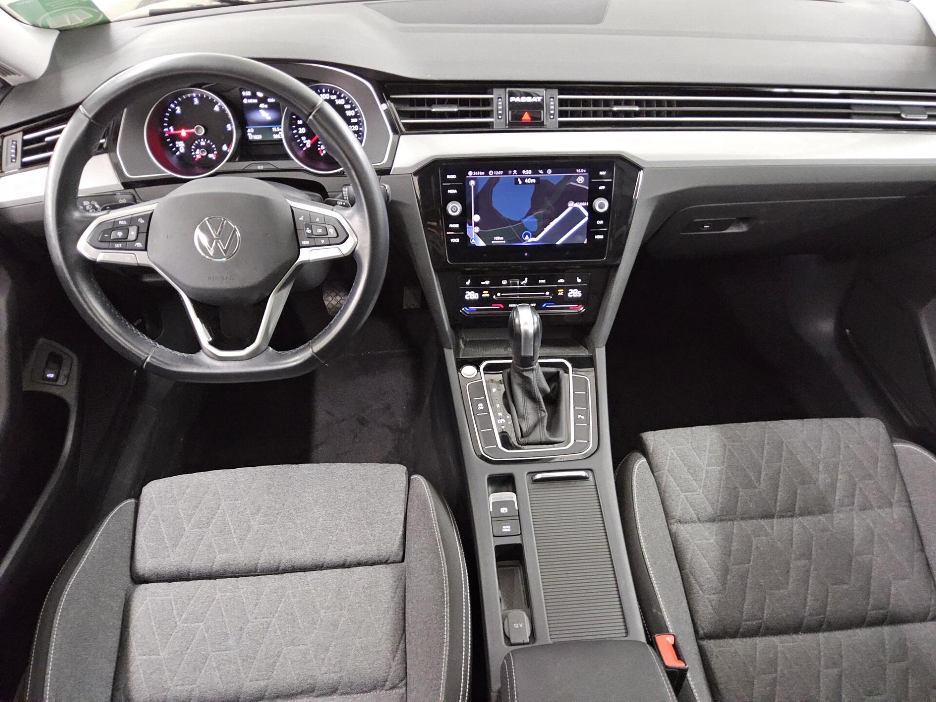 Volkswagen Passat Var. 2.0 TDI Business Navi Pano RFK AHK 5