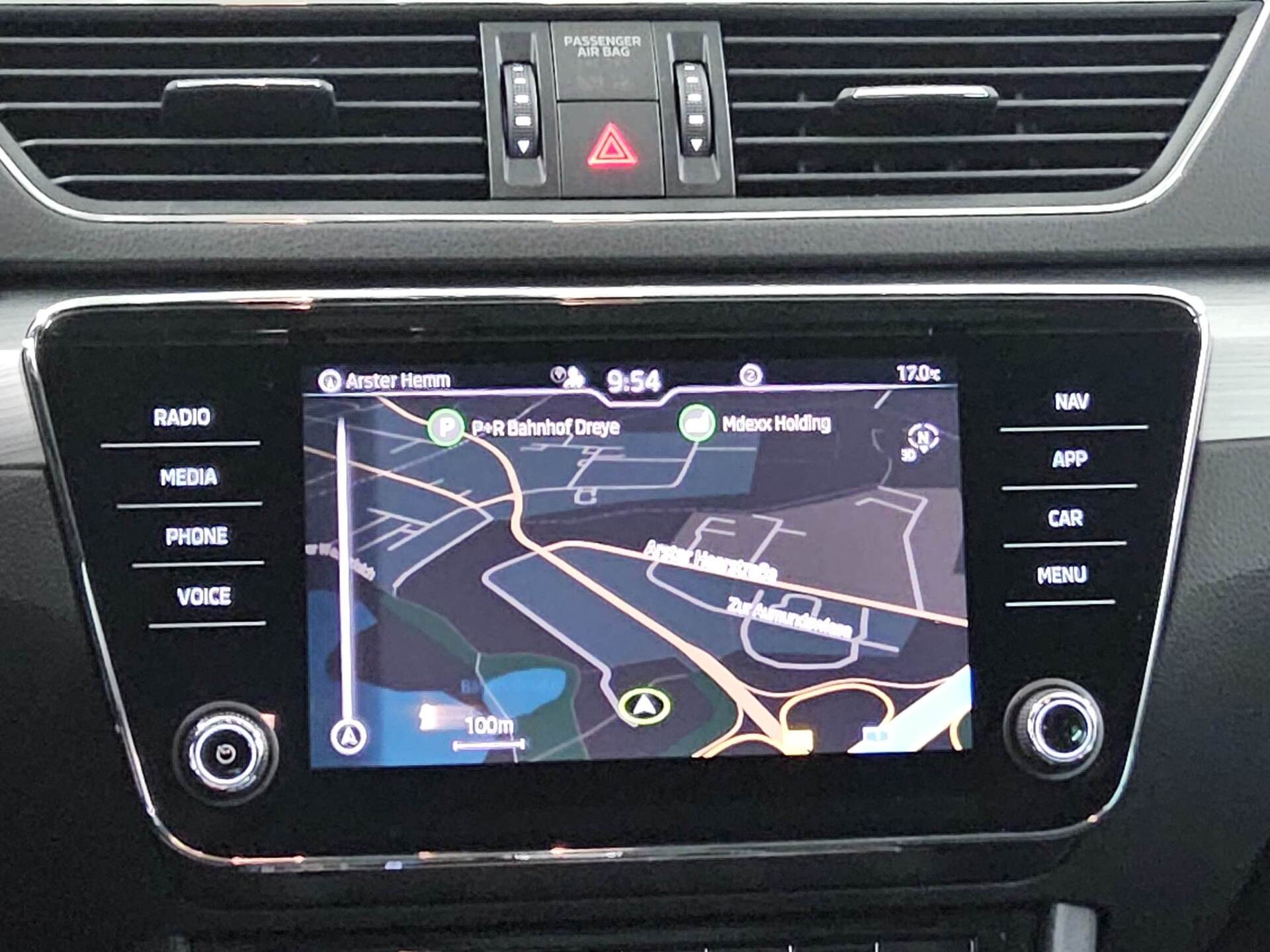 Skoda Superb 2.0 TDI Ambition Navi LED vc Pano RFK 7